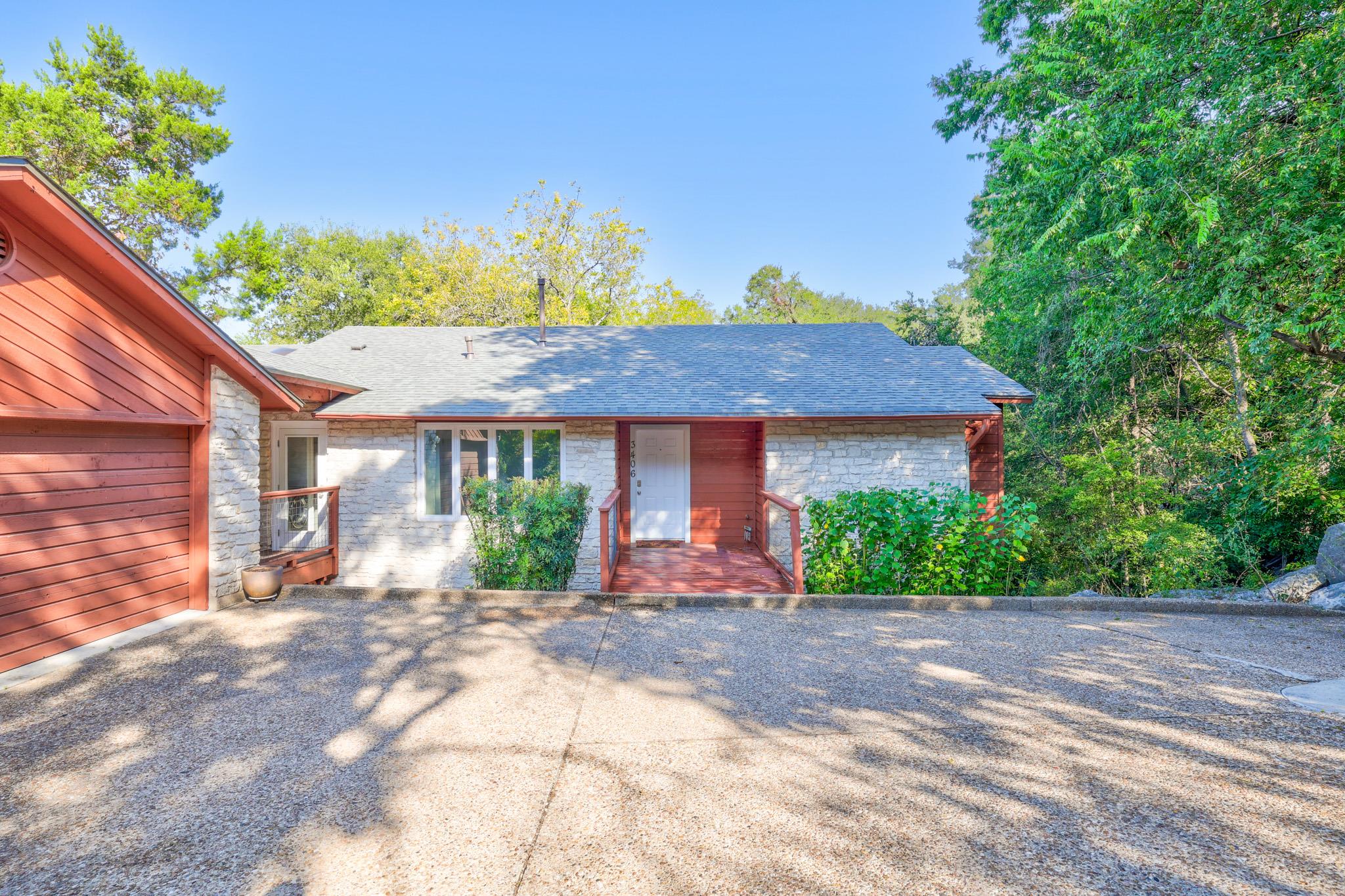 3406 Westside CV