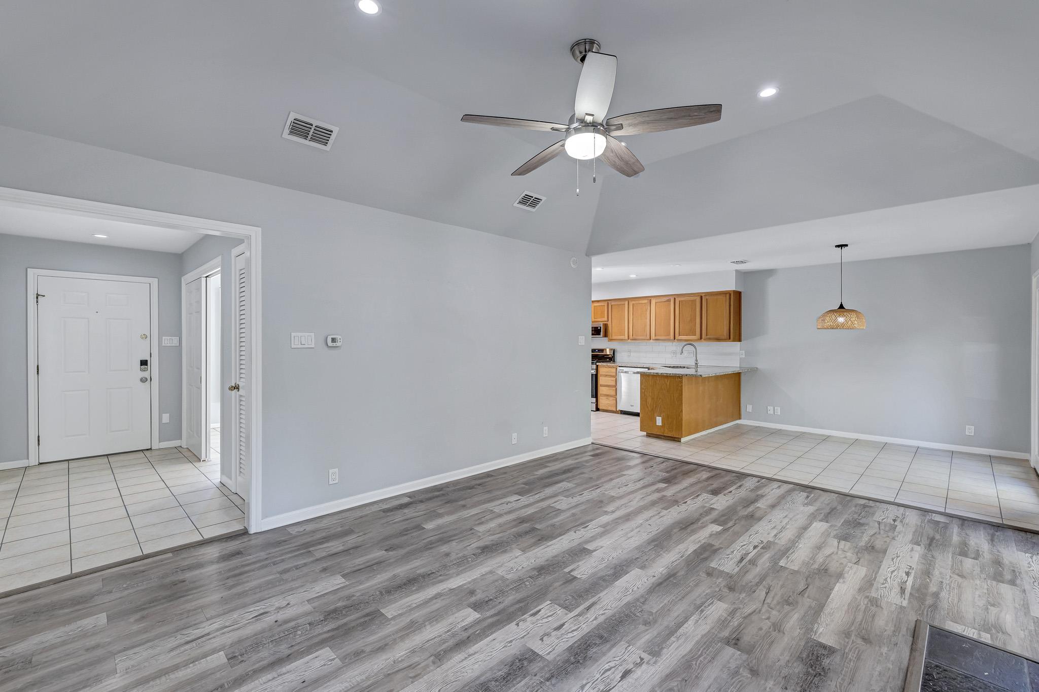 3406 Westside CV