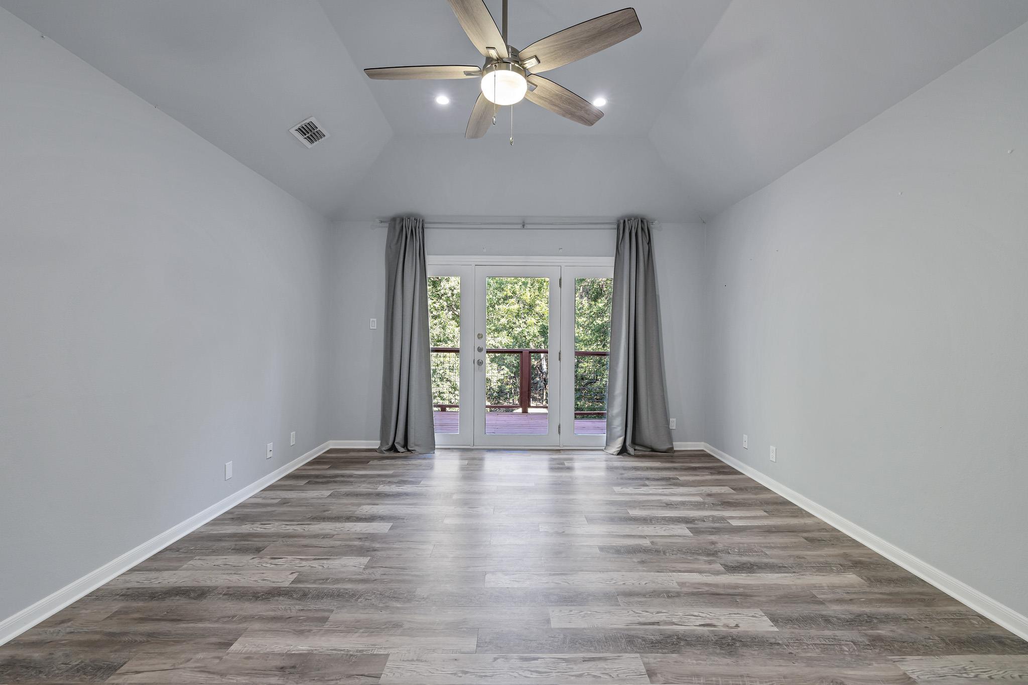 3406 Westside CV
