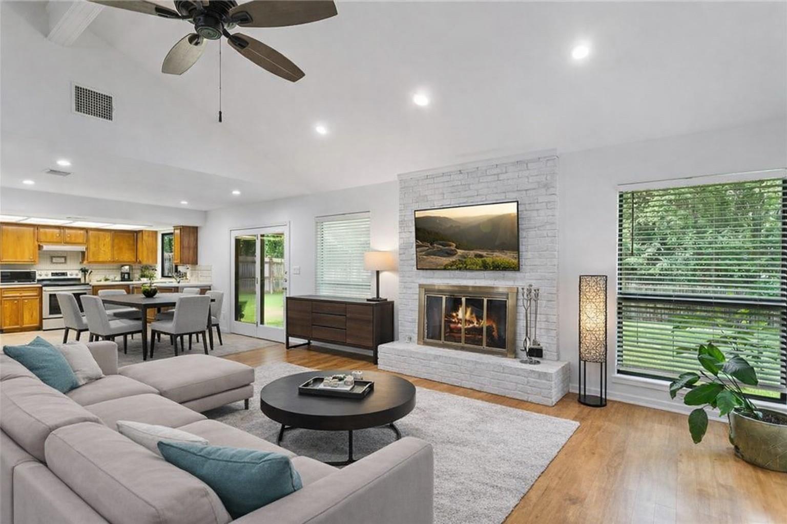3408 Rain Forest DR