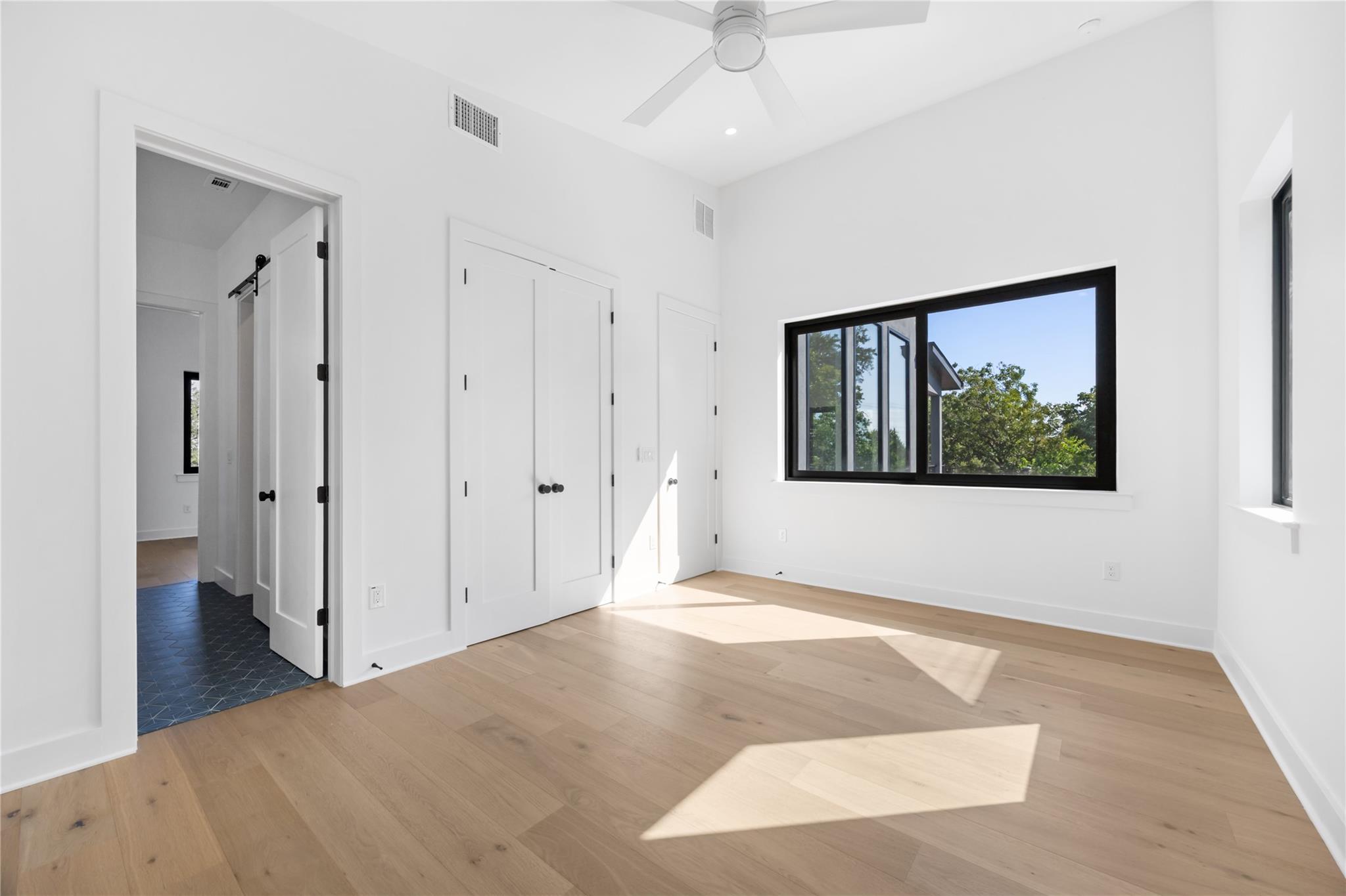 2905 Westhill DR