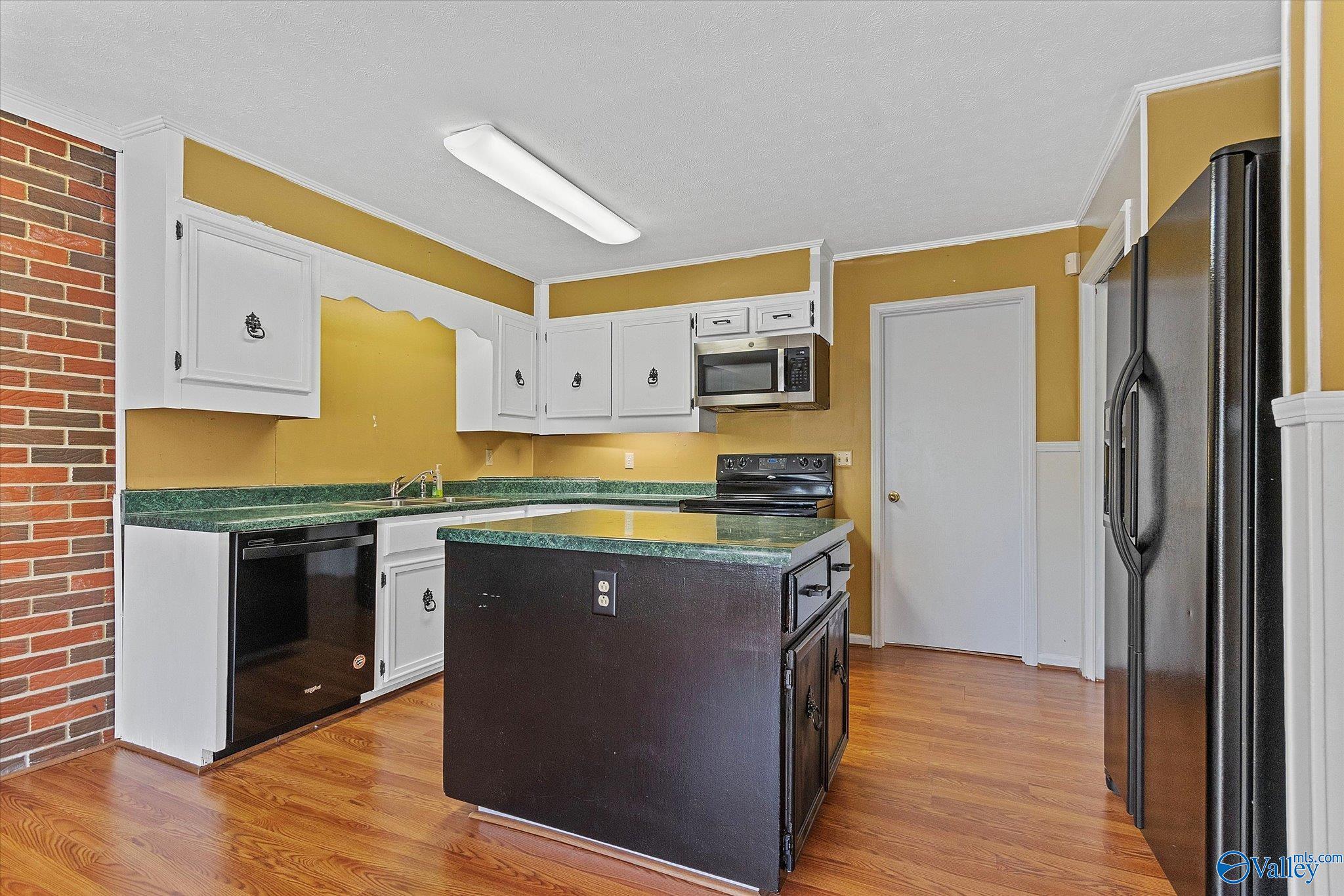 304 W Hartwood Drive