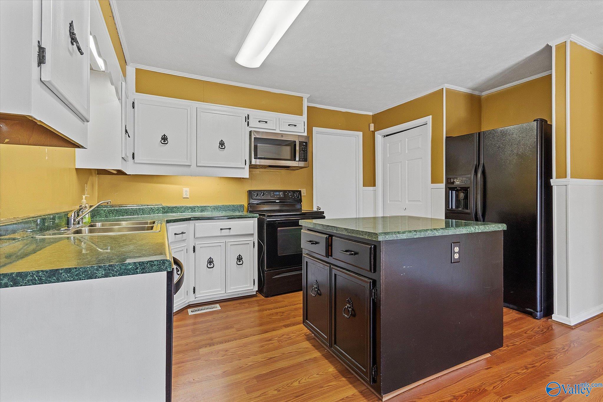 304 W Hartwood Drive