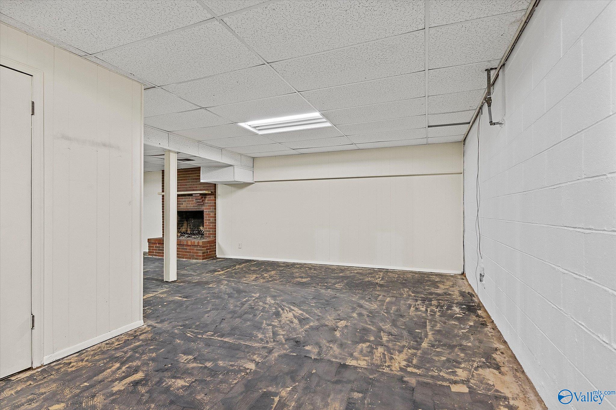 304 W Hartwood Drive