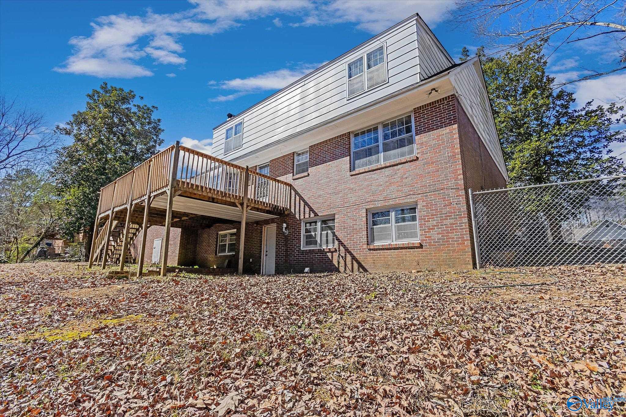 304 W Hartwood Drive
