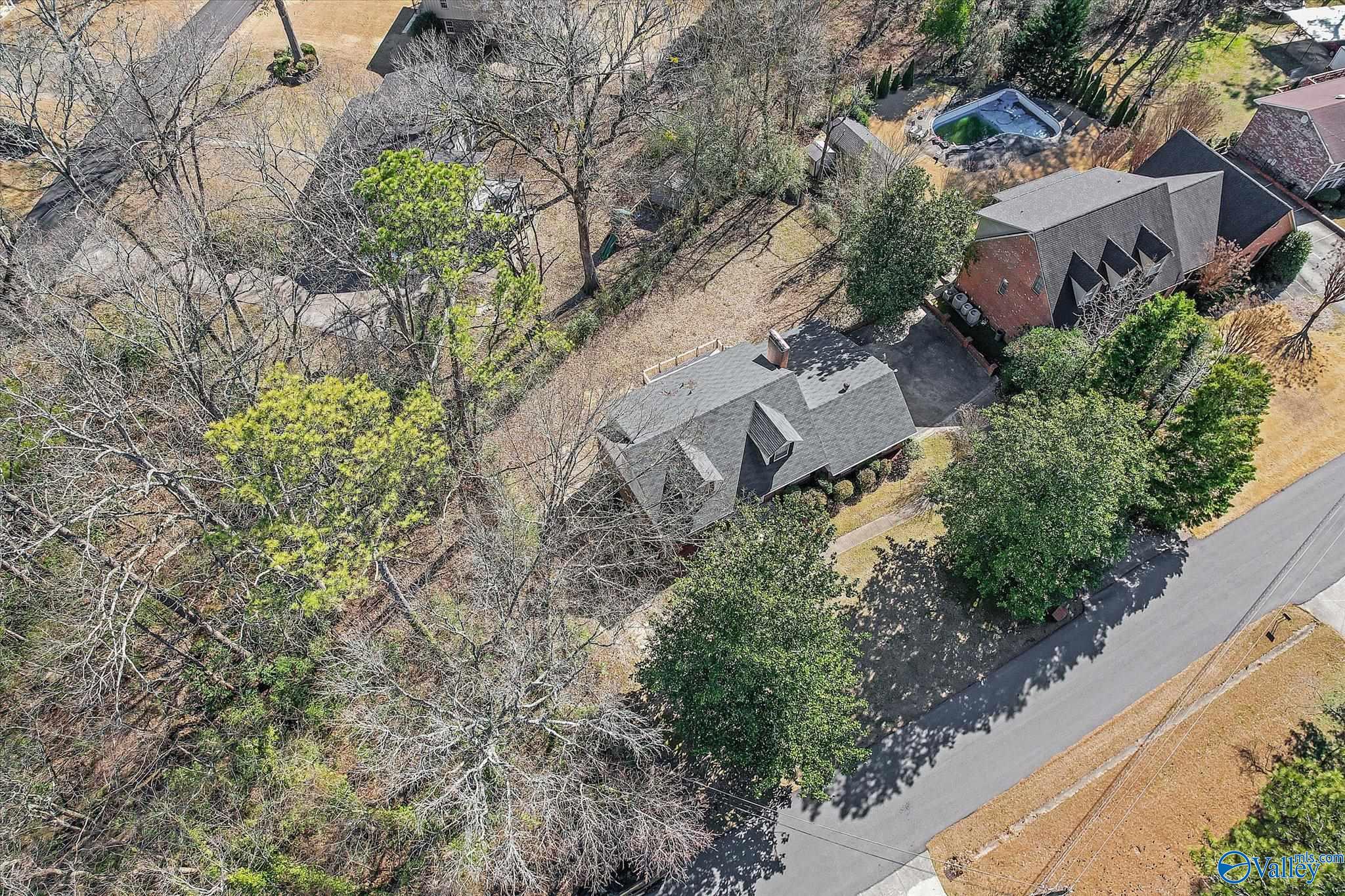 304 W Hartwood Drive