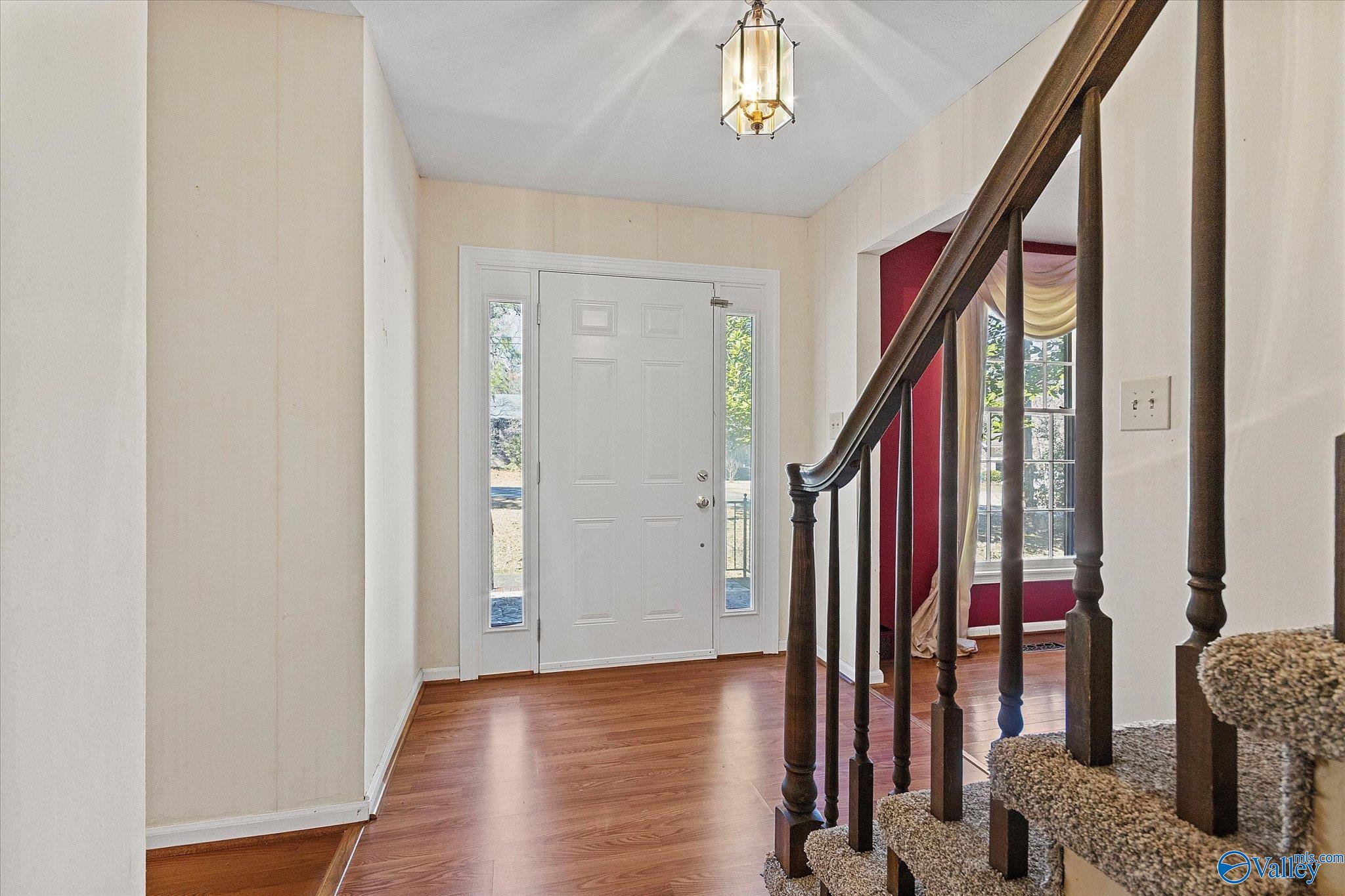 304 W Hartwood Drive