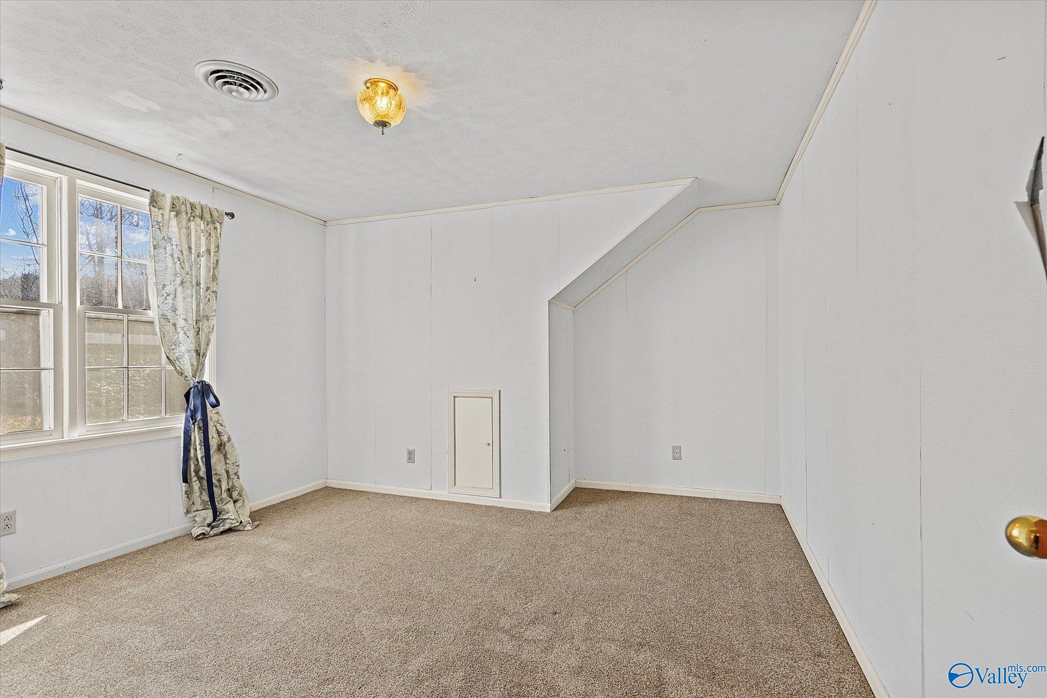 304 W Hartwood Drive