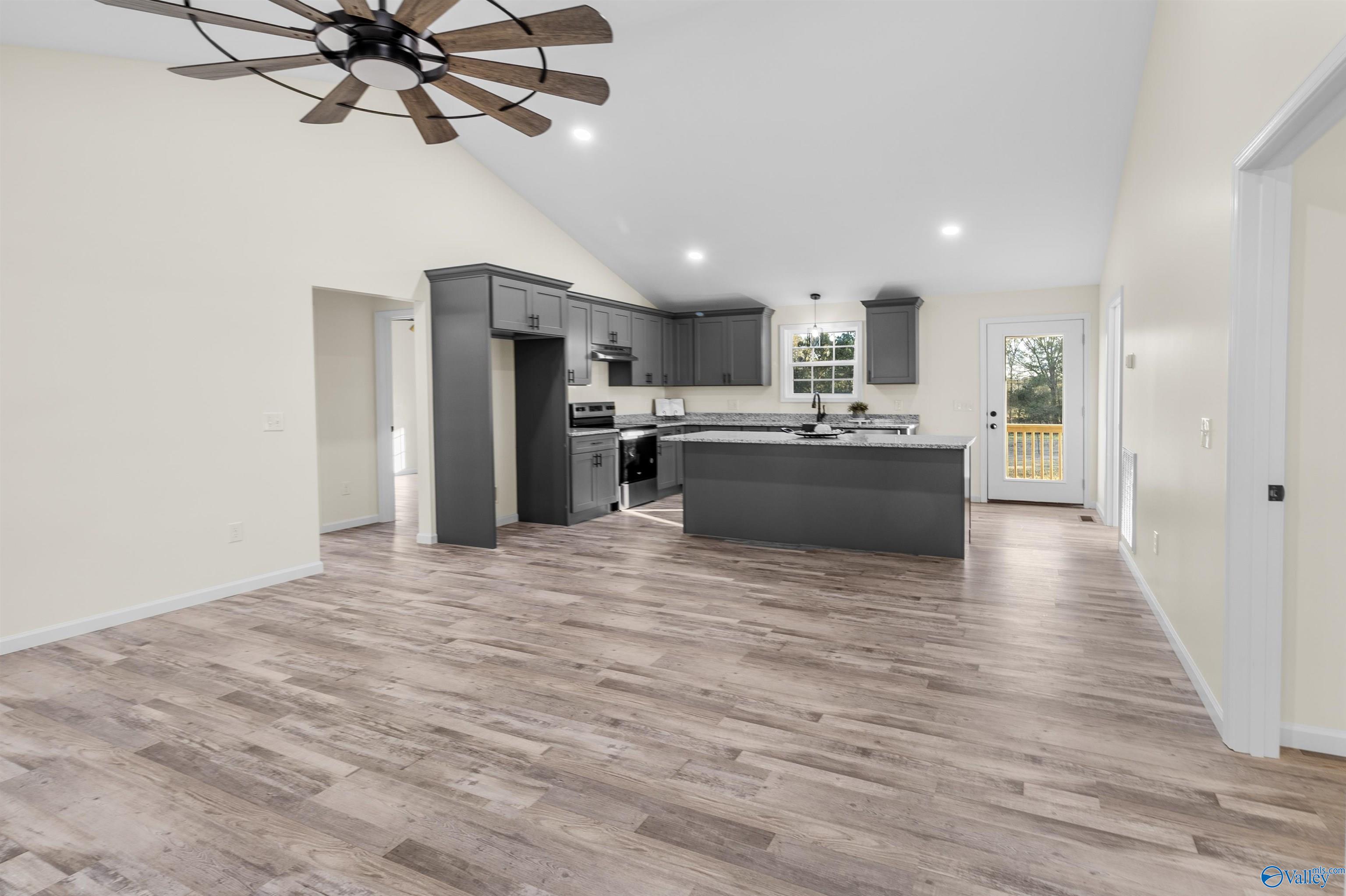 7135 Summerville Road