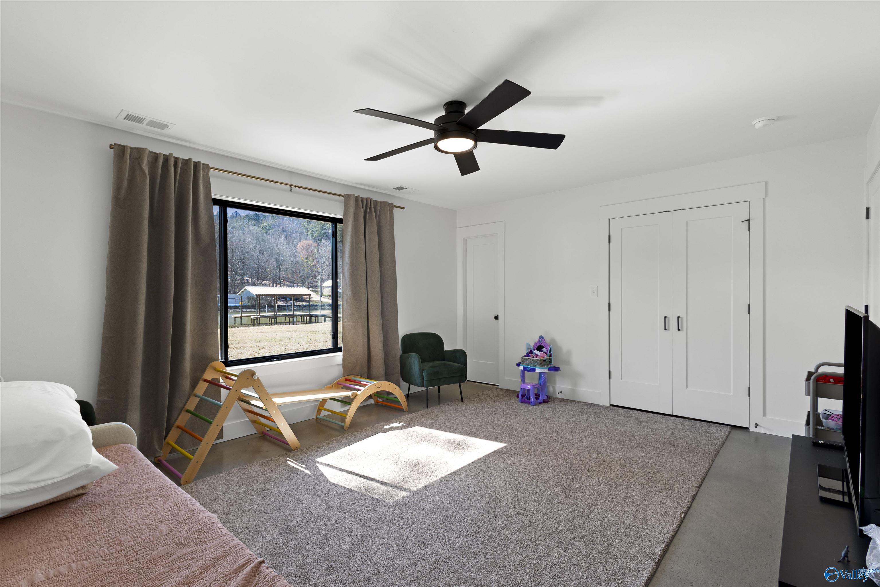 240 Canoe Creek Road