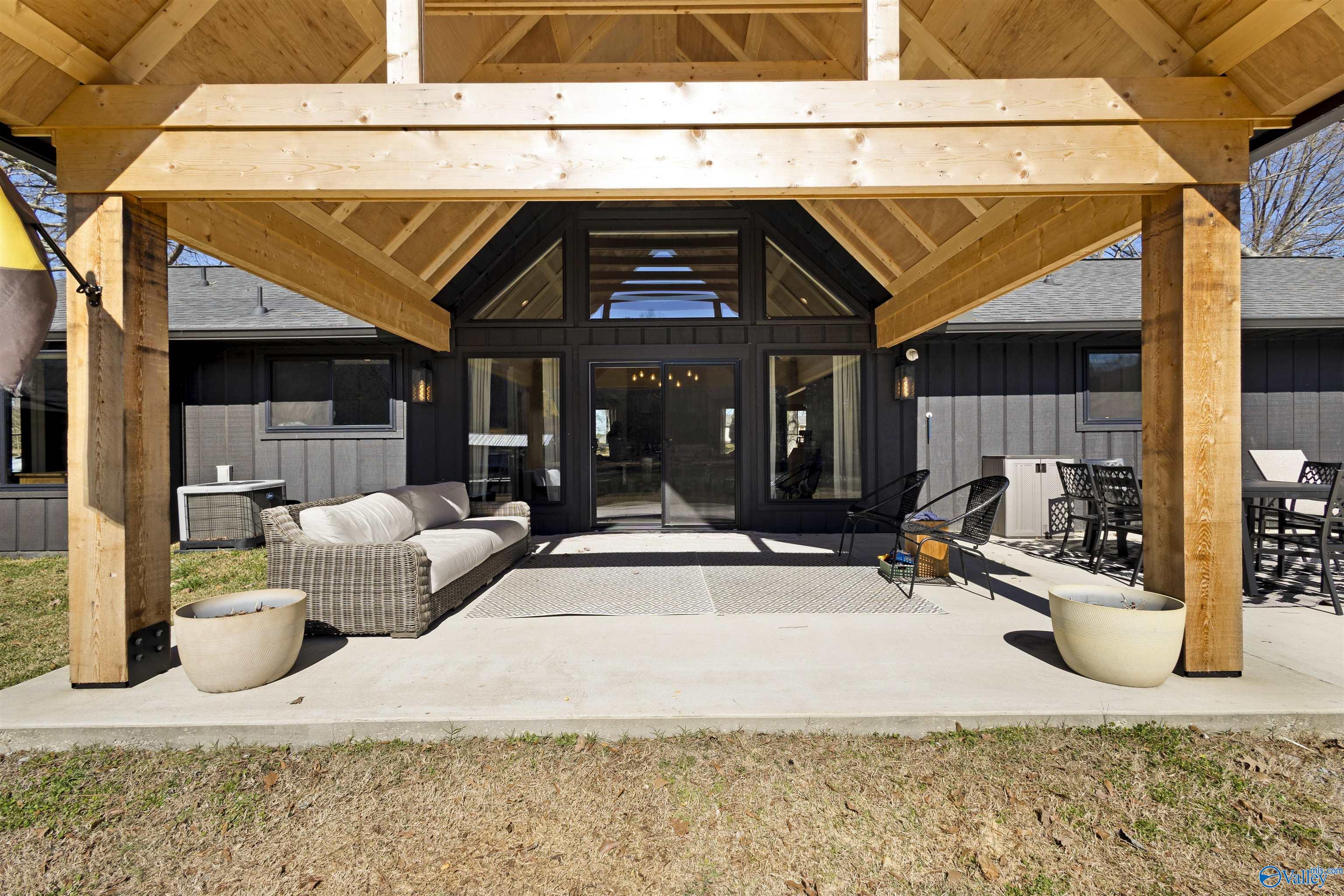 240 Canoe Creek Road