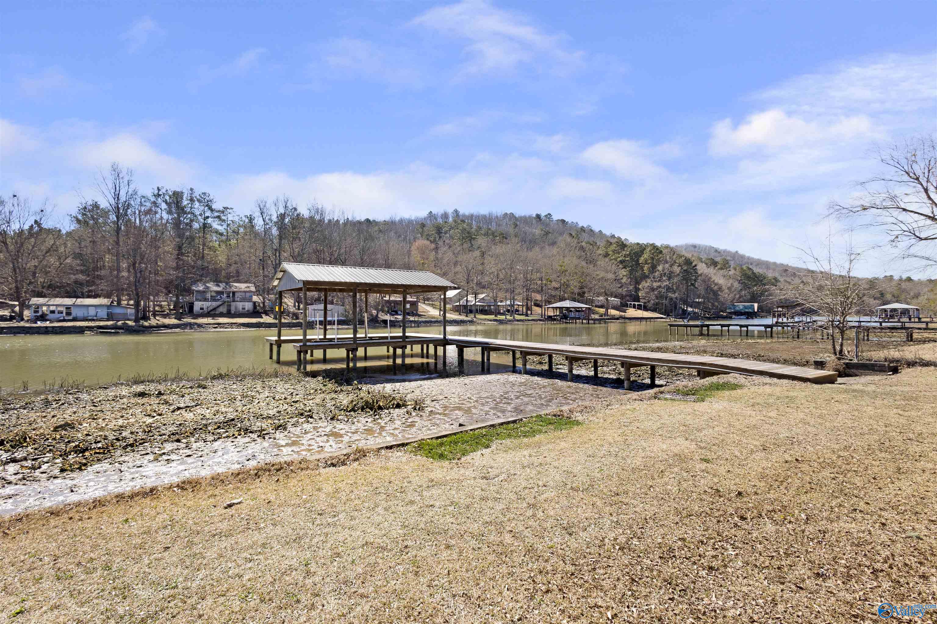 240 Canoe Creek Road