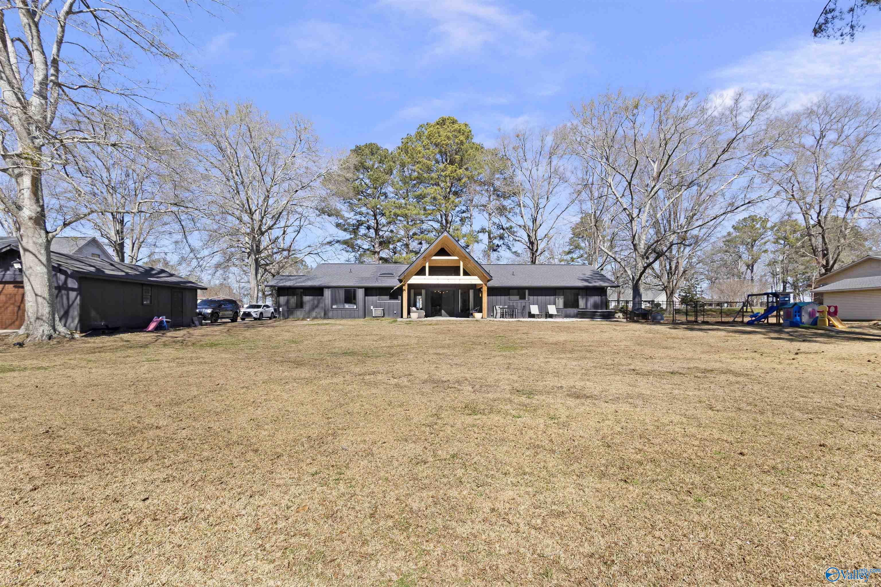 240 Canoe Creek Road