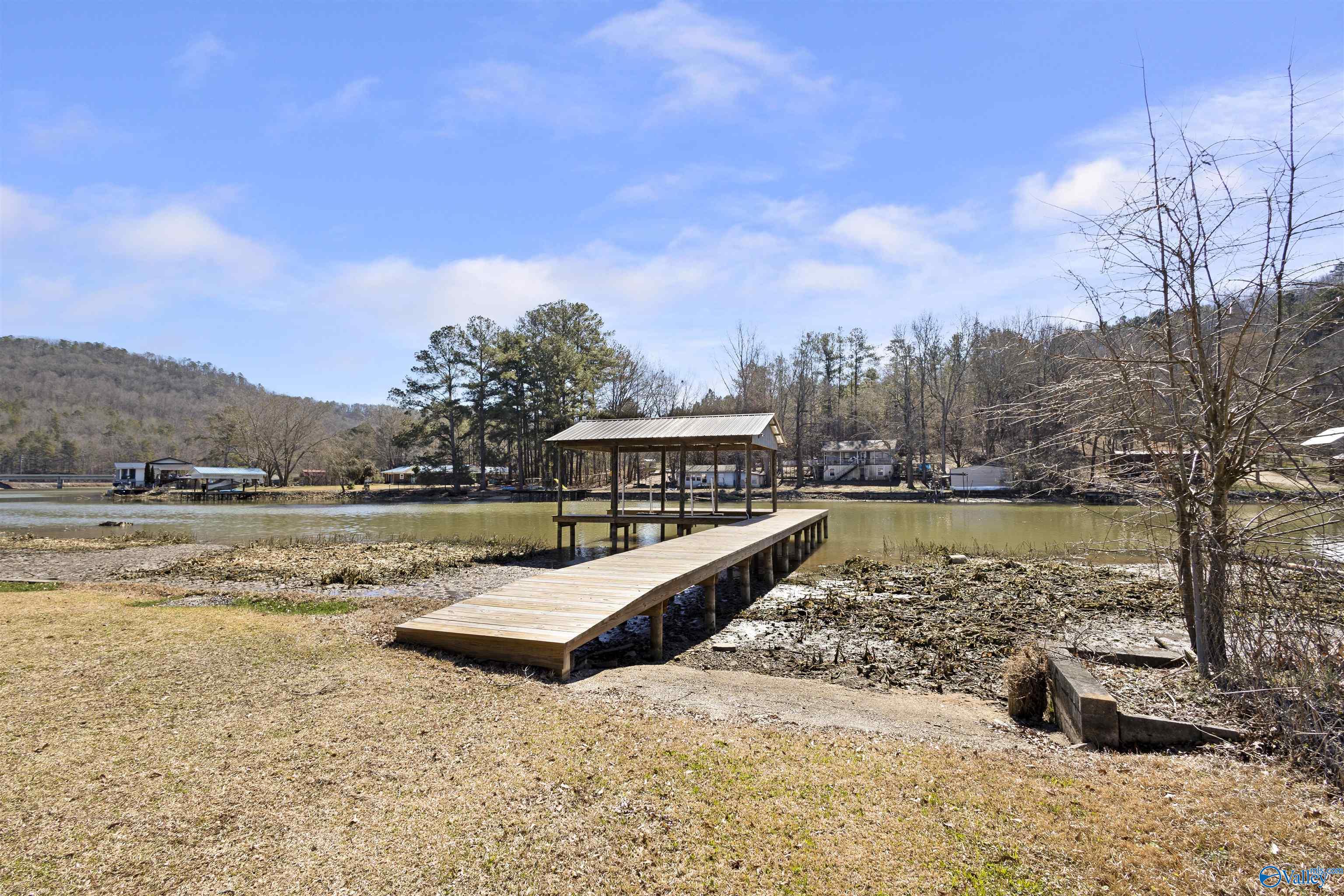 240 Canoe Creek Road