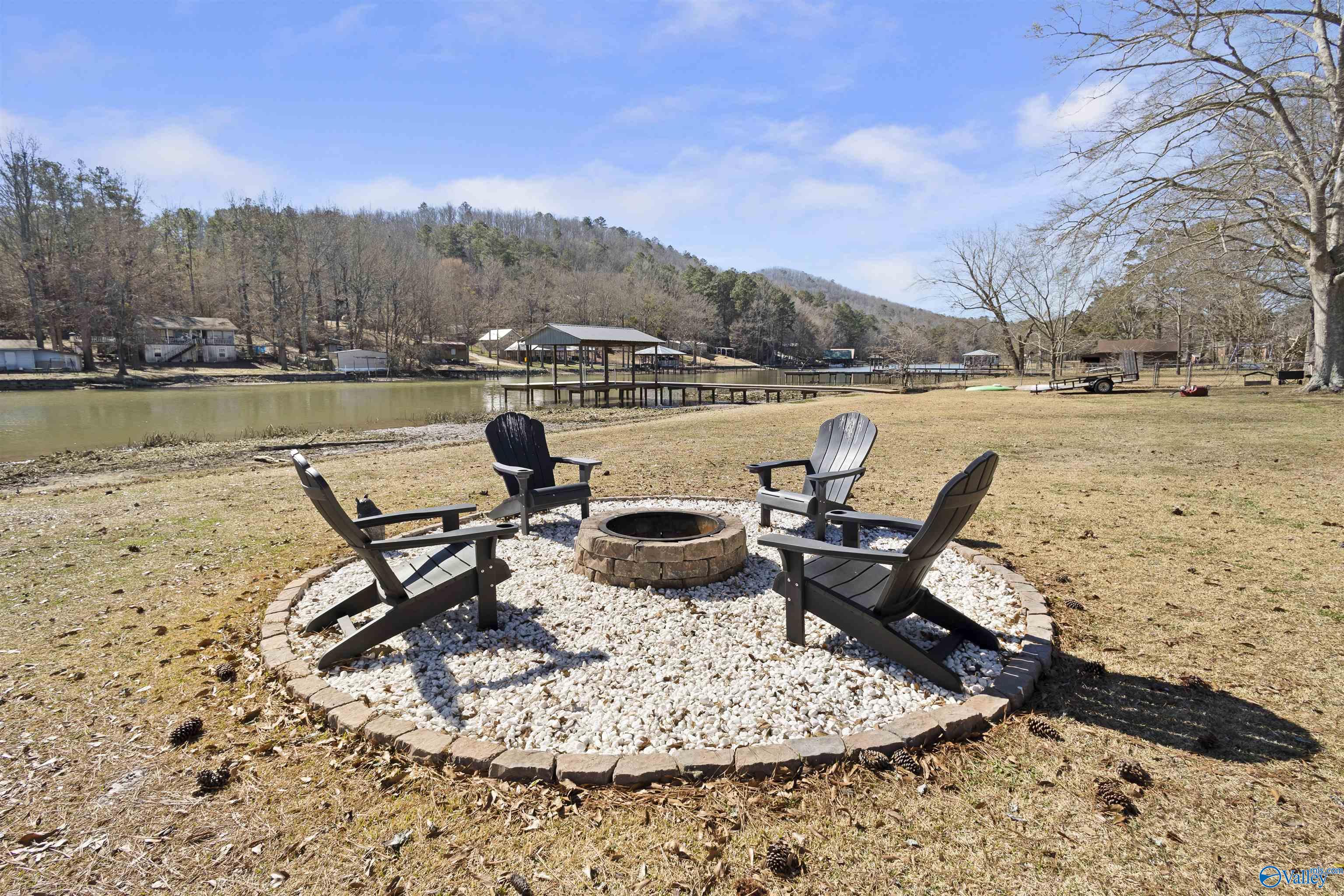 240 Canoe Creek Road