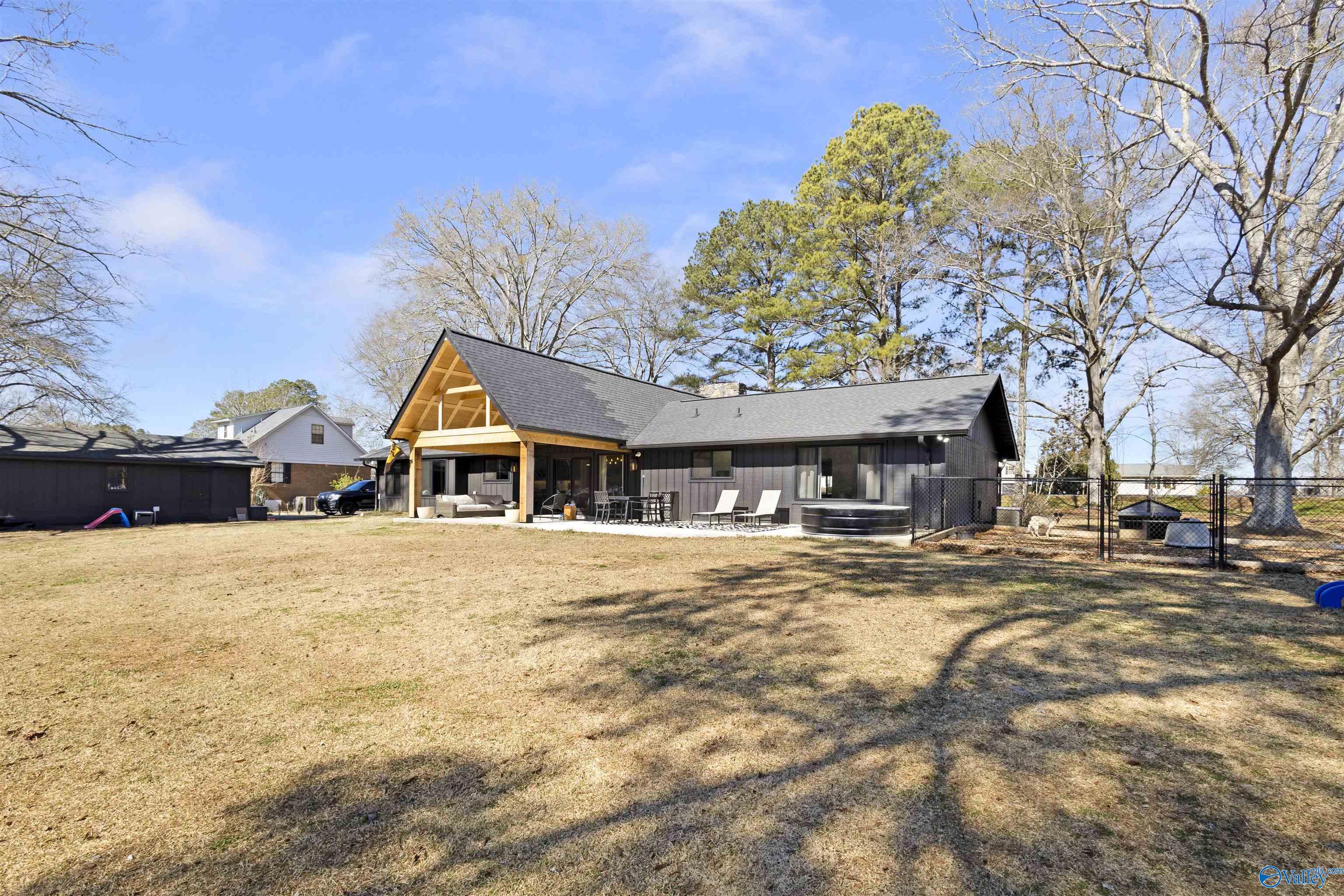 240 Canoe Creek Road