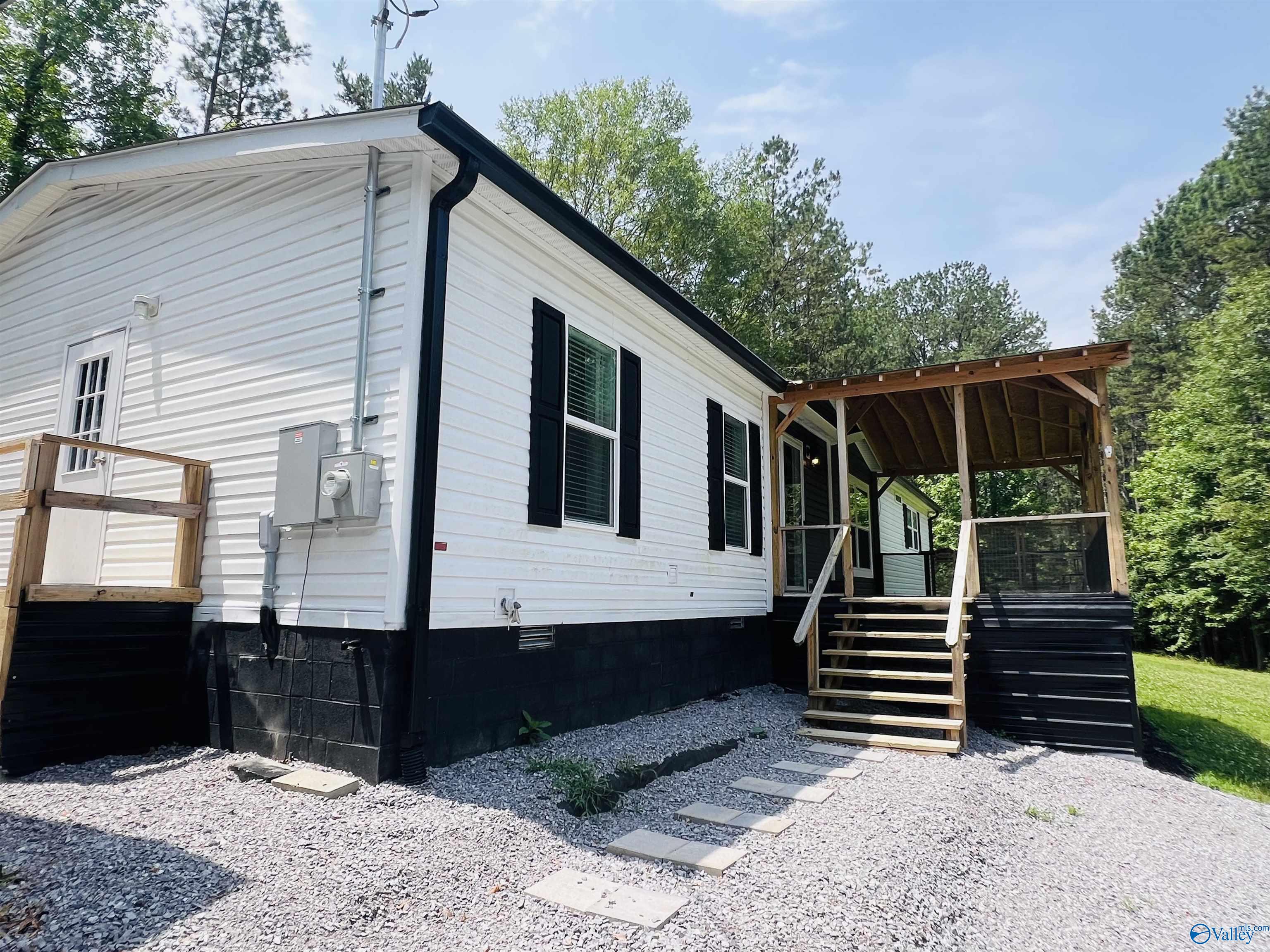 4325 Lay Springs Road