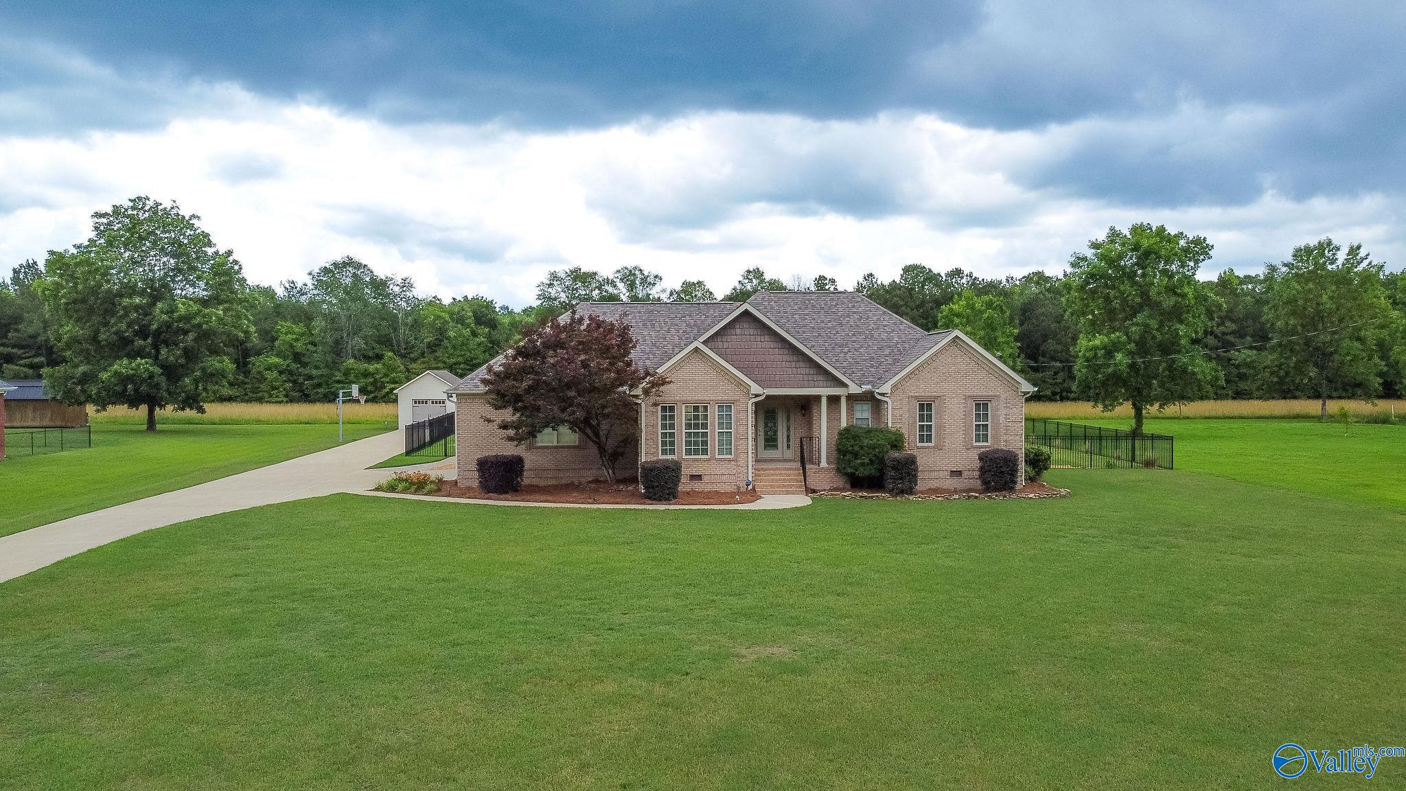 2801 Mountain View Drive