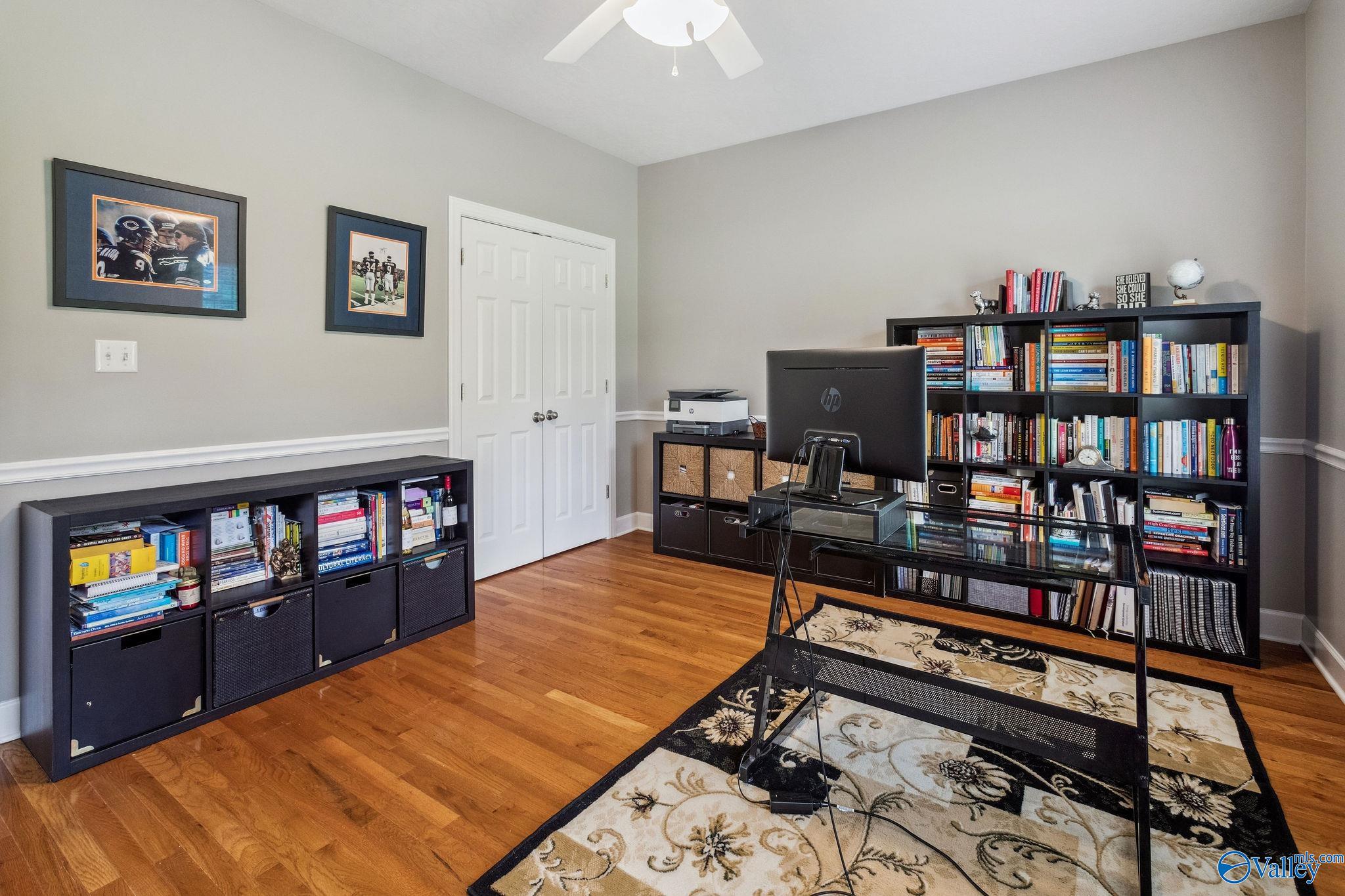 2801 Mountain View Drive