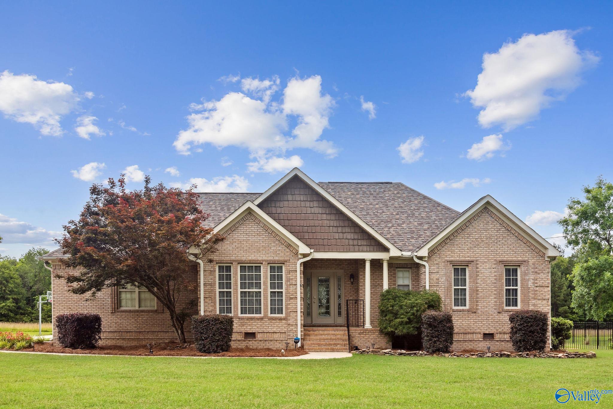 2801 Mountain View Drive