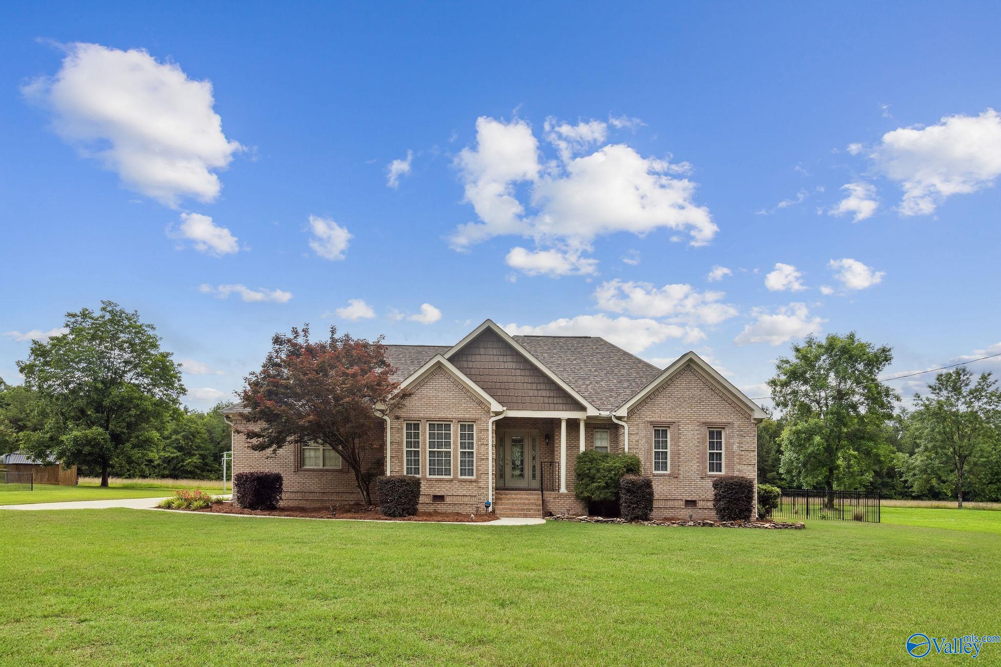 2801 Mountain View Drive