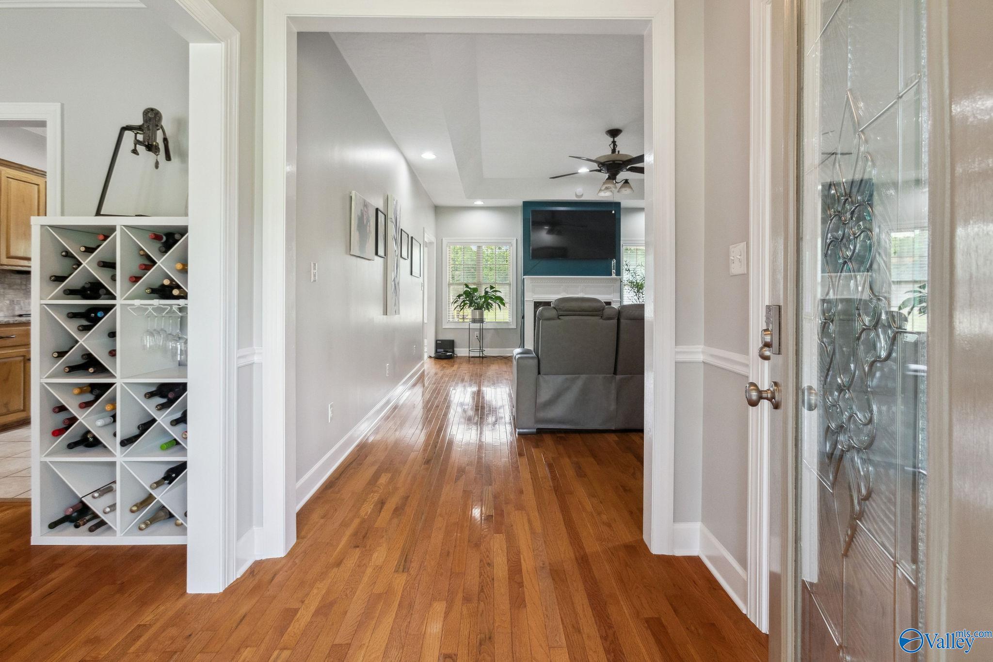 2801 Mountain View Drive