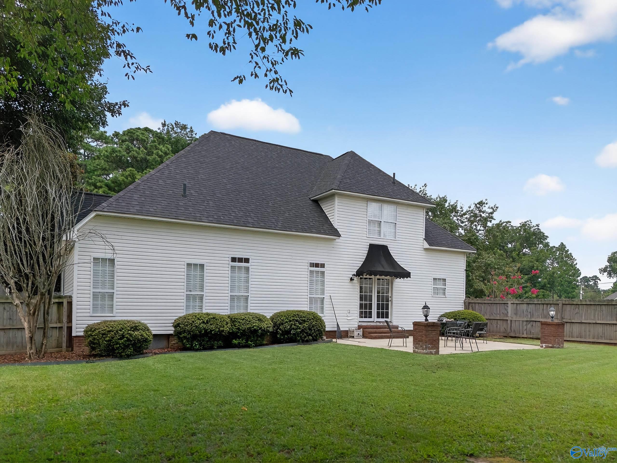1202 Crestbrook Drive