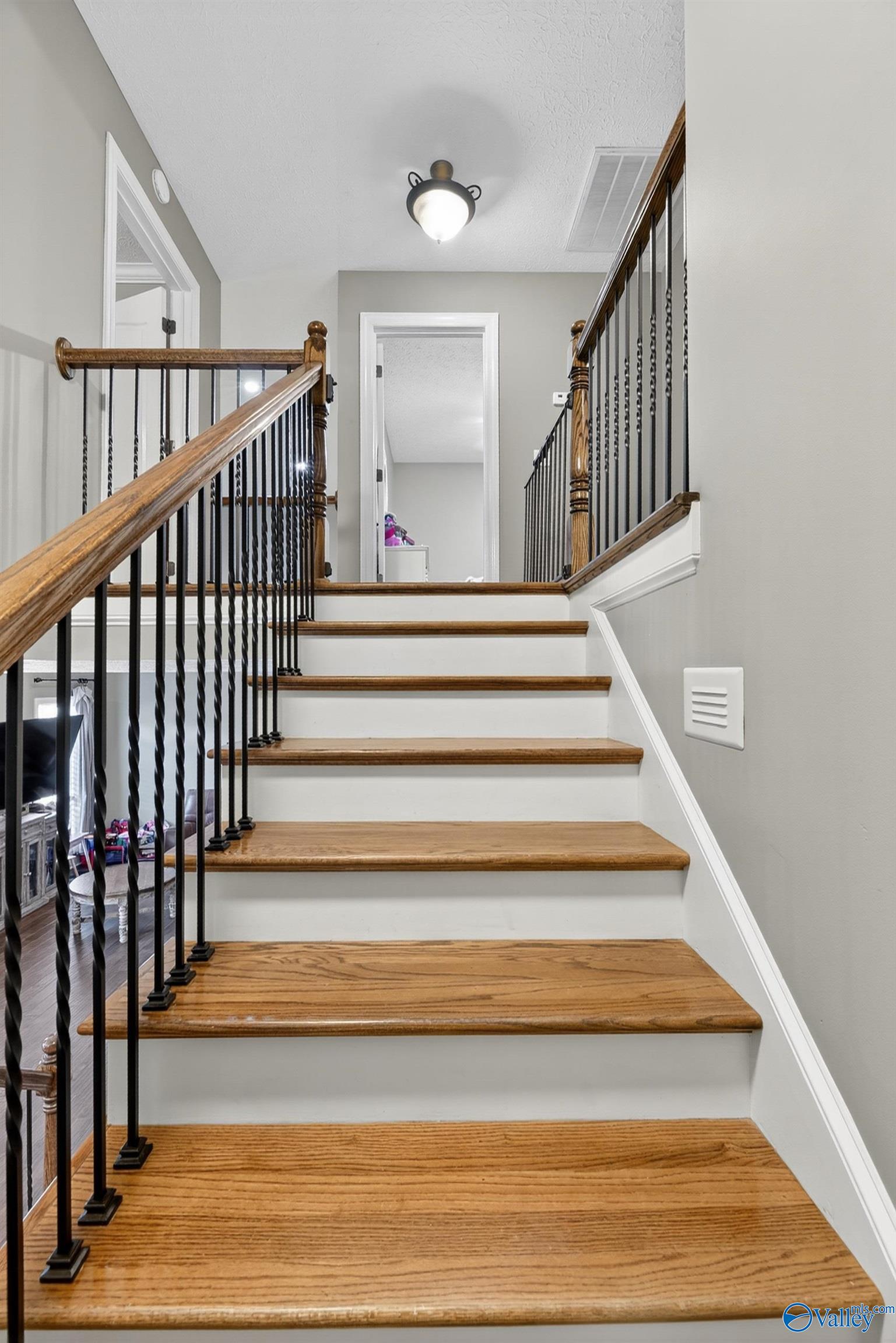 1202 Crestbrook Drive
