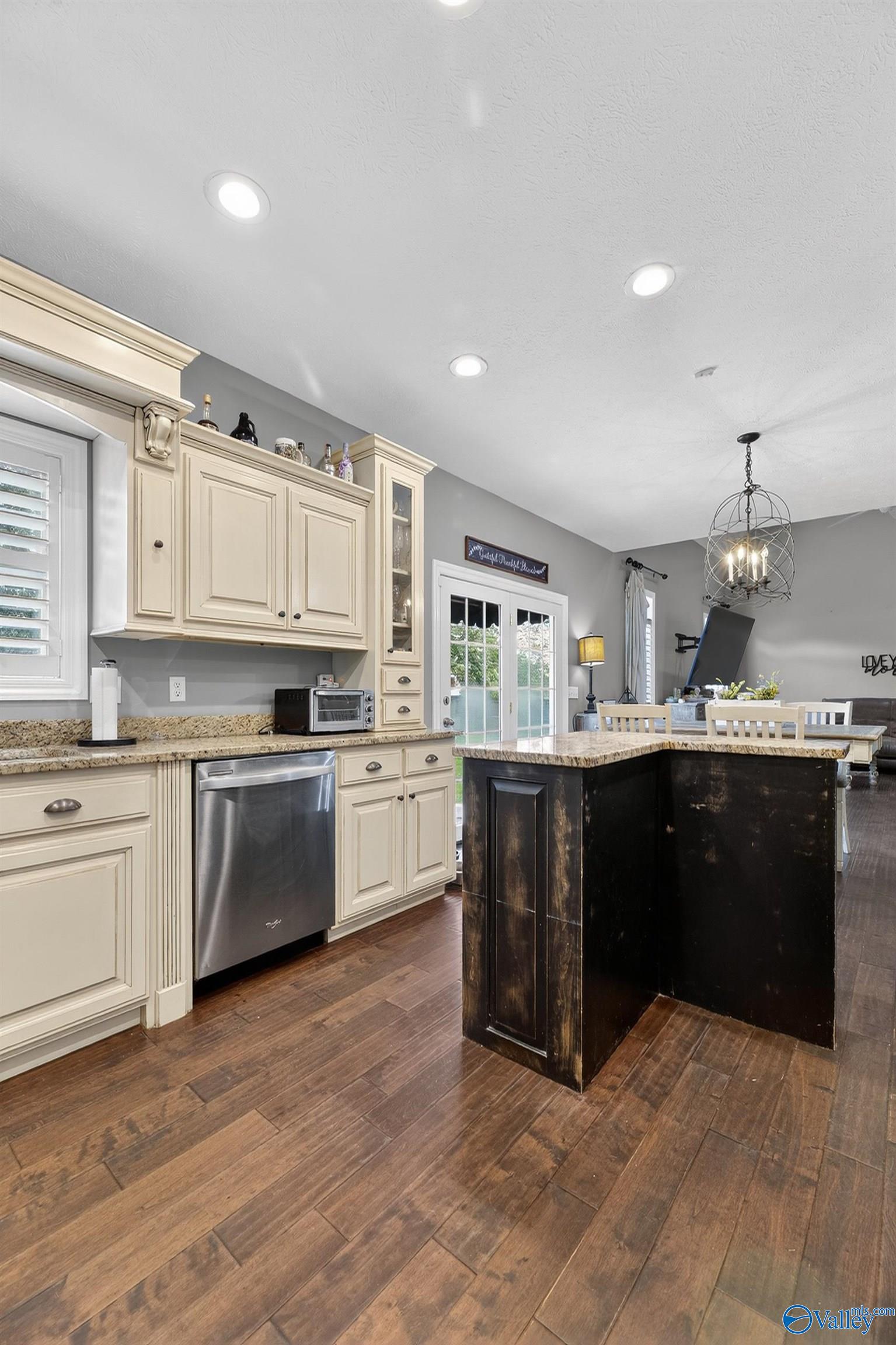1202 Crestbrook Drive