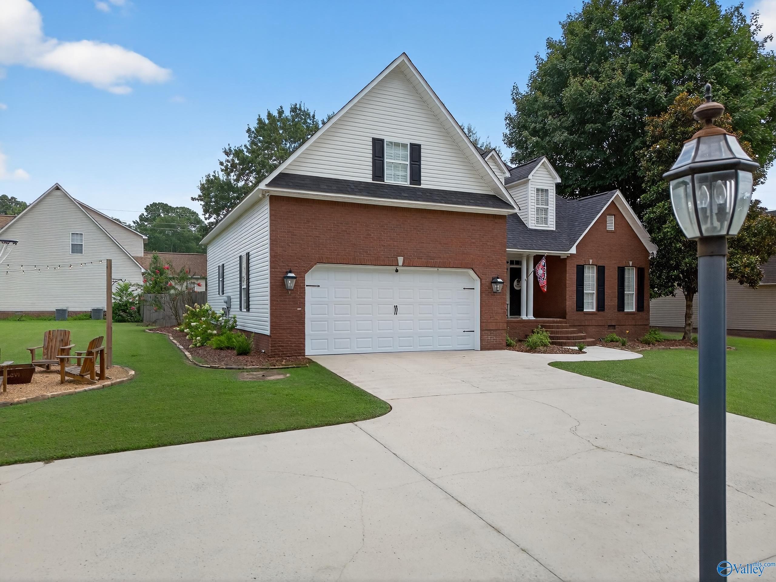 1202 Crestbrook Drive