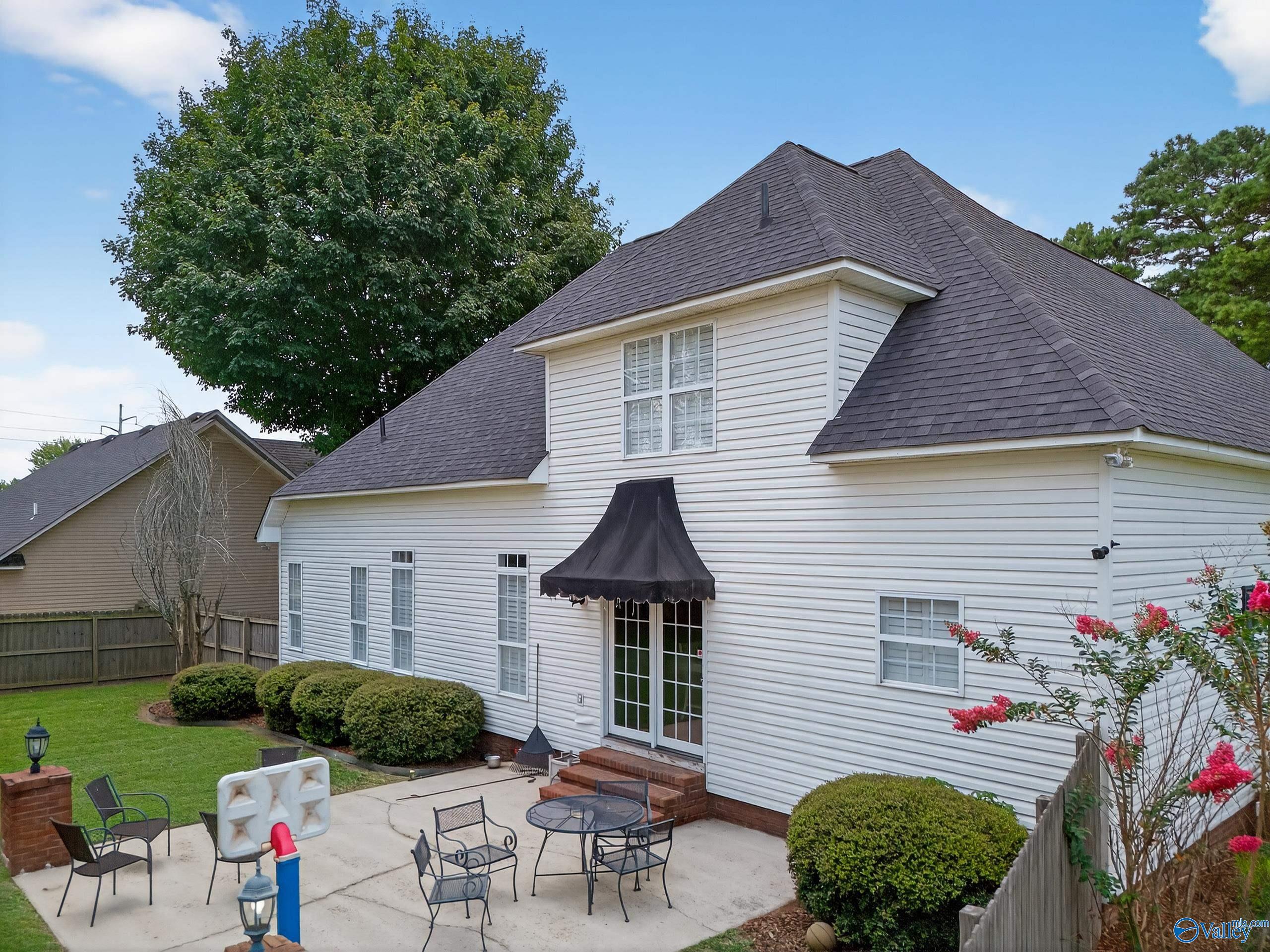 1202 Crestbrook Drive