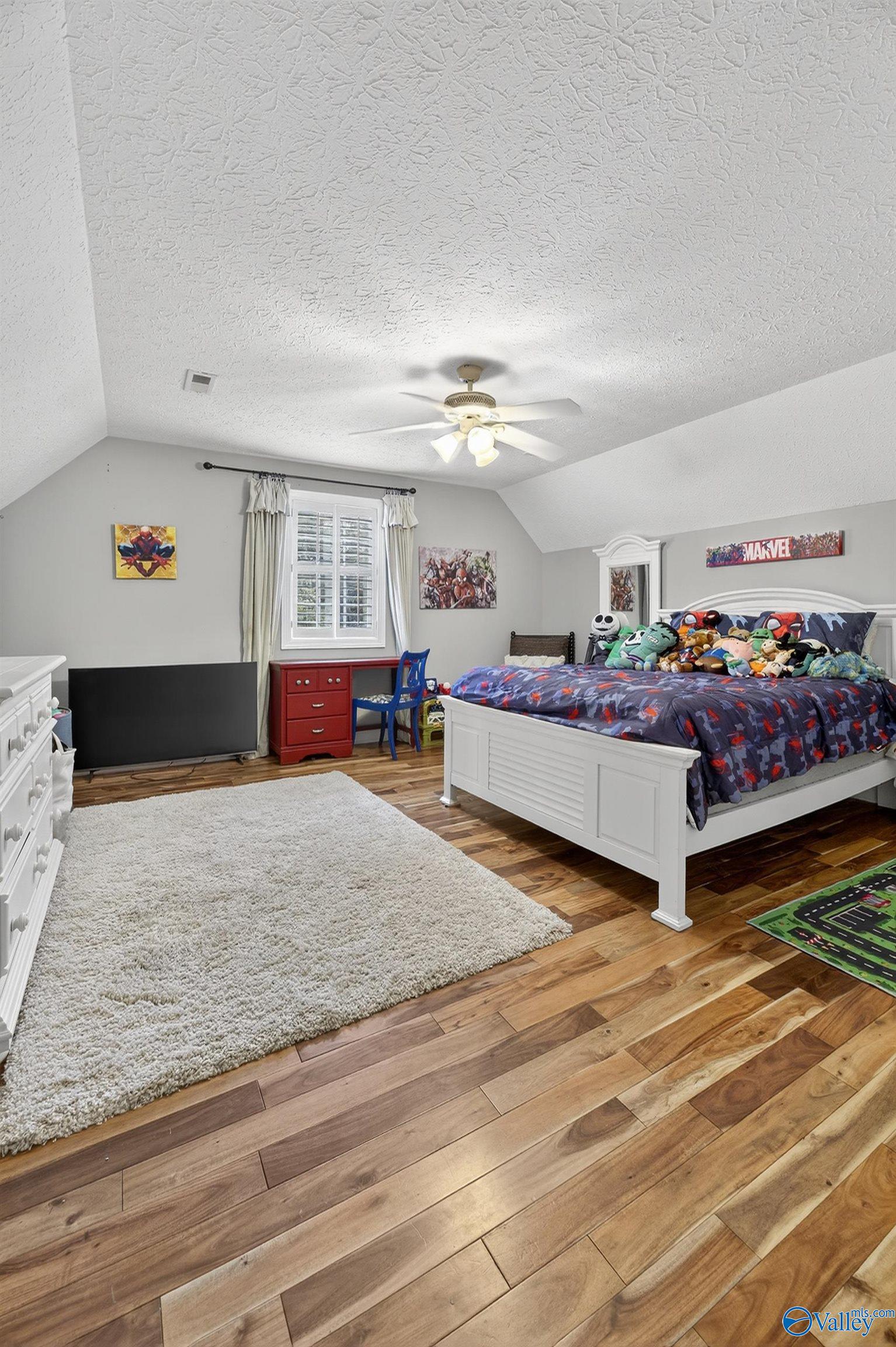 1202 Crestbrook Drive