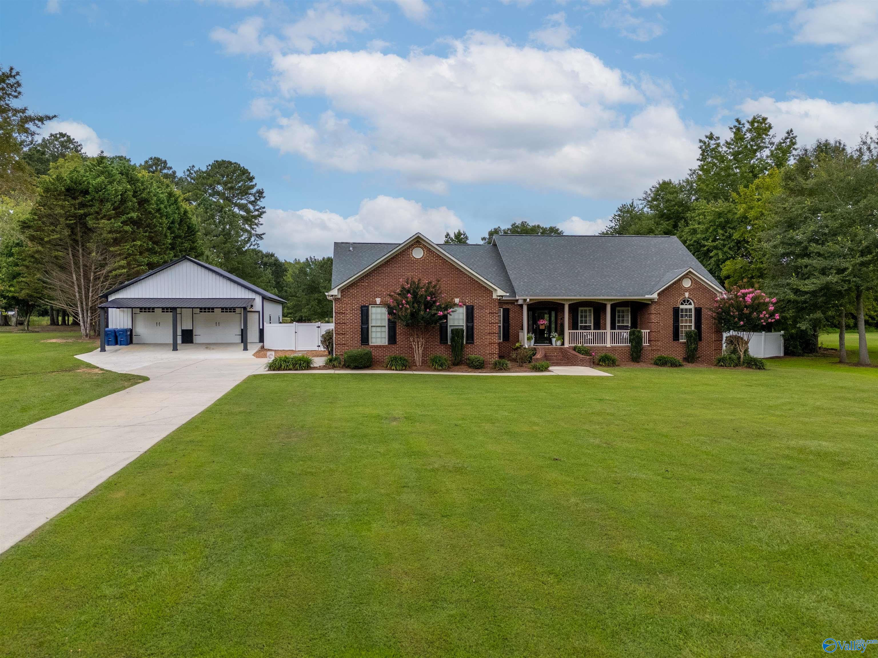 2225 Oak Drive
