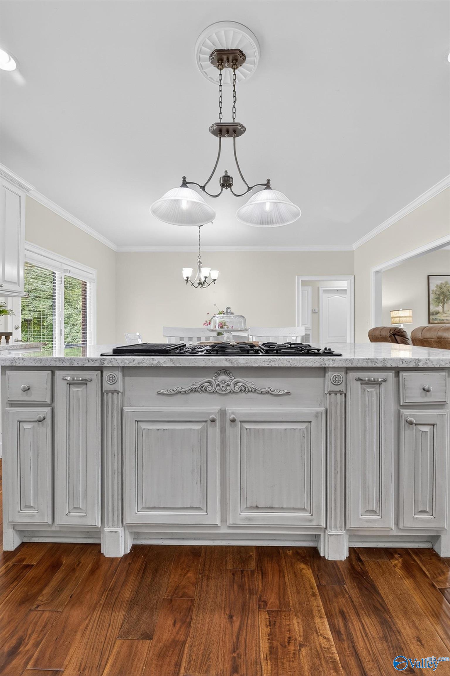 2225 Oak Drive