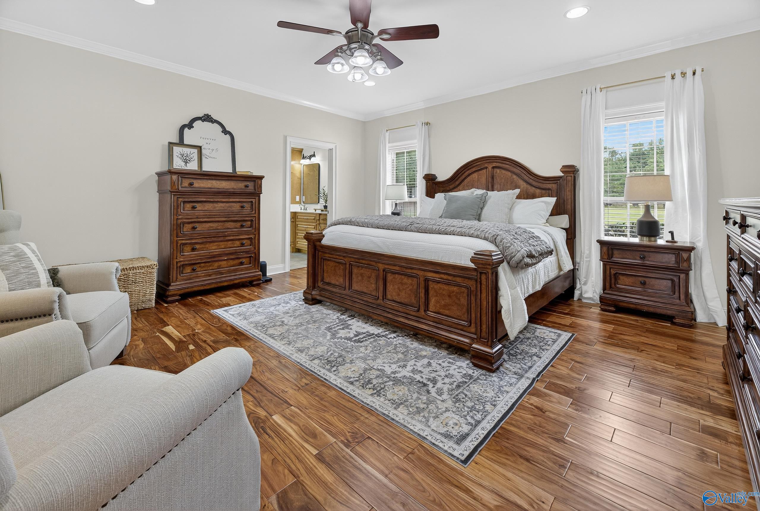 2225 Oak Drive
