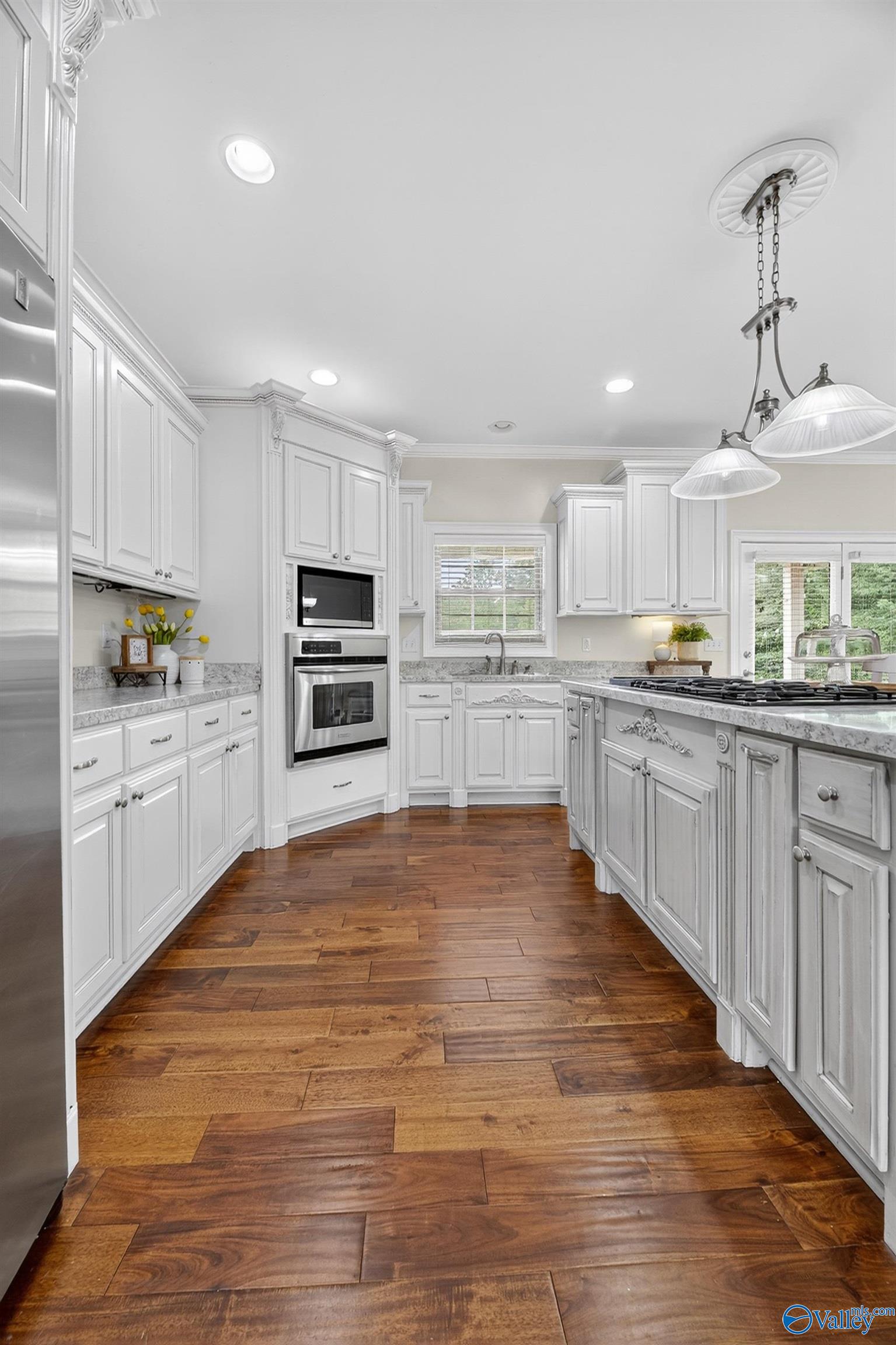 2225 Oak Drive