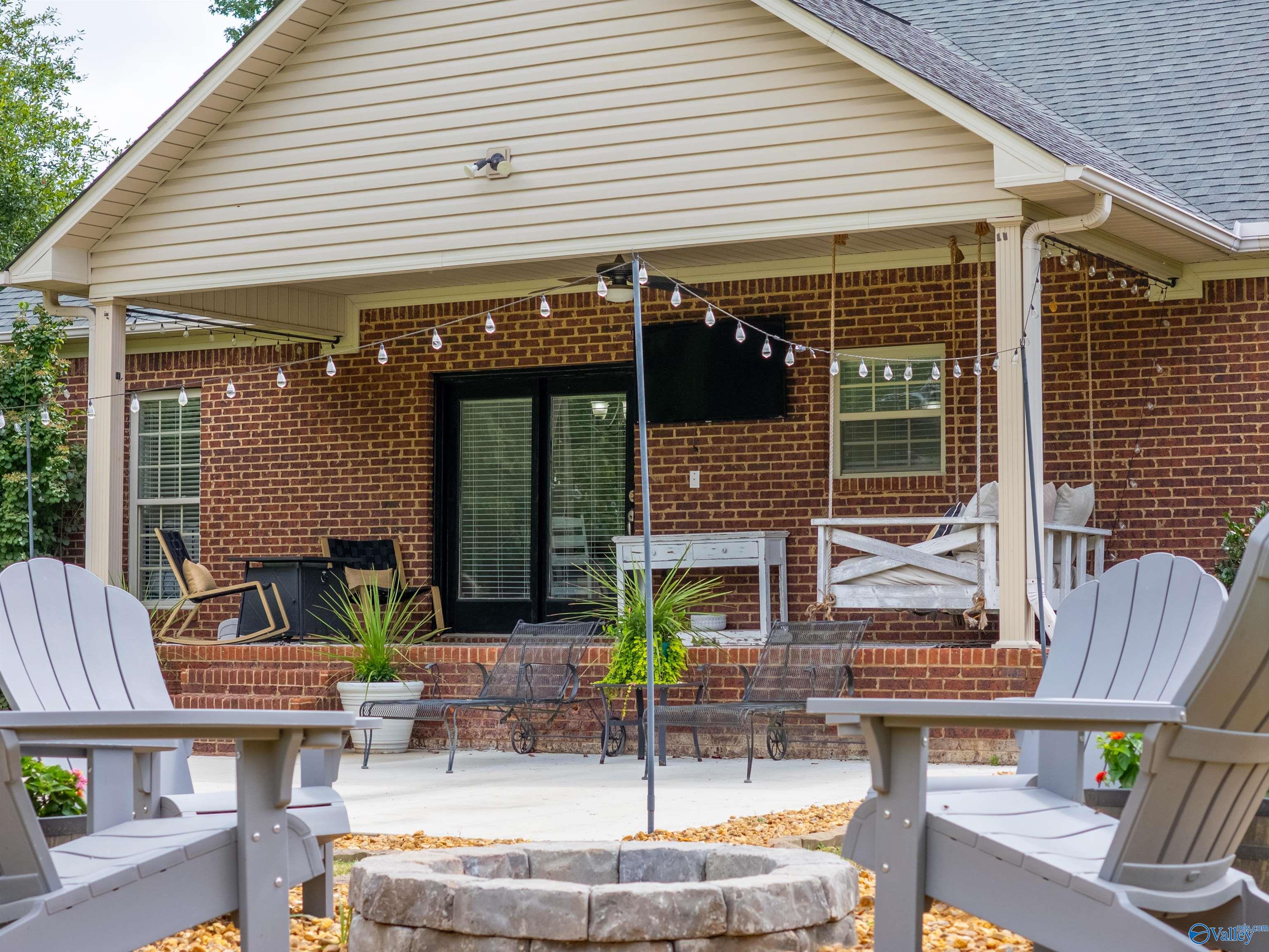 2225 Oak Drive