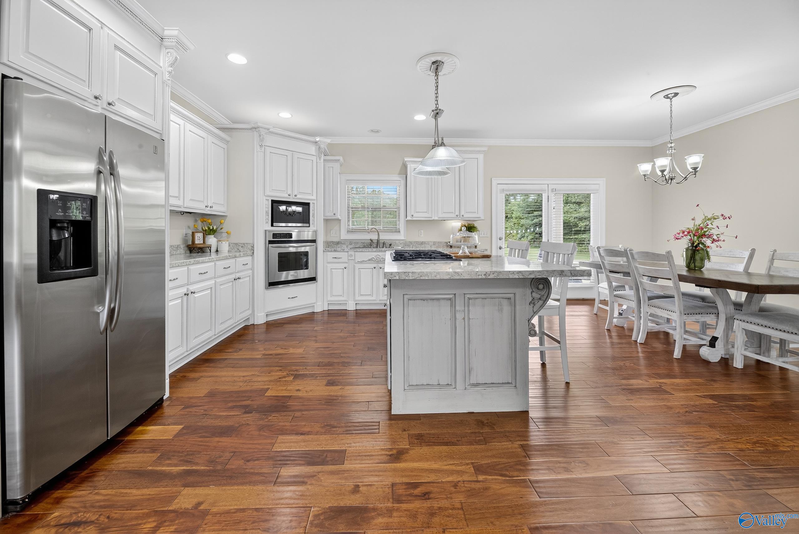 2225 Oak Drive
