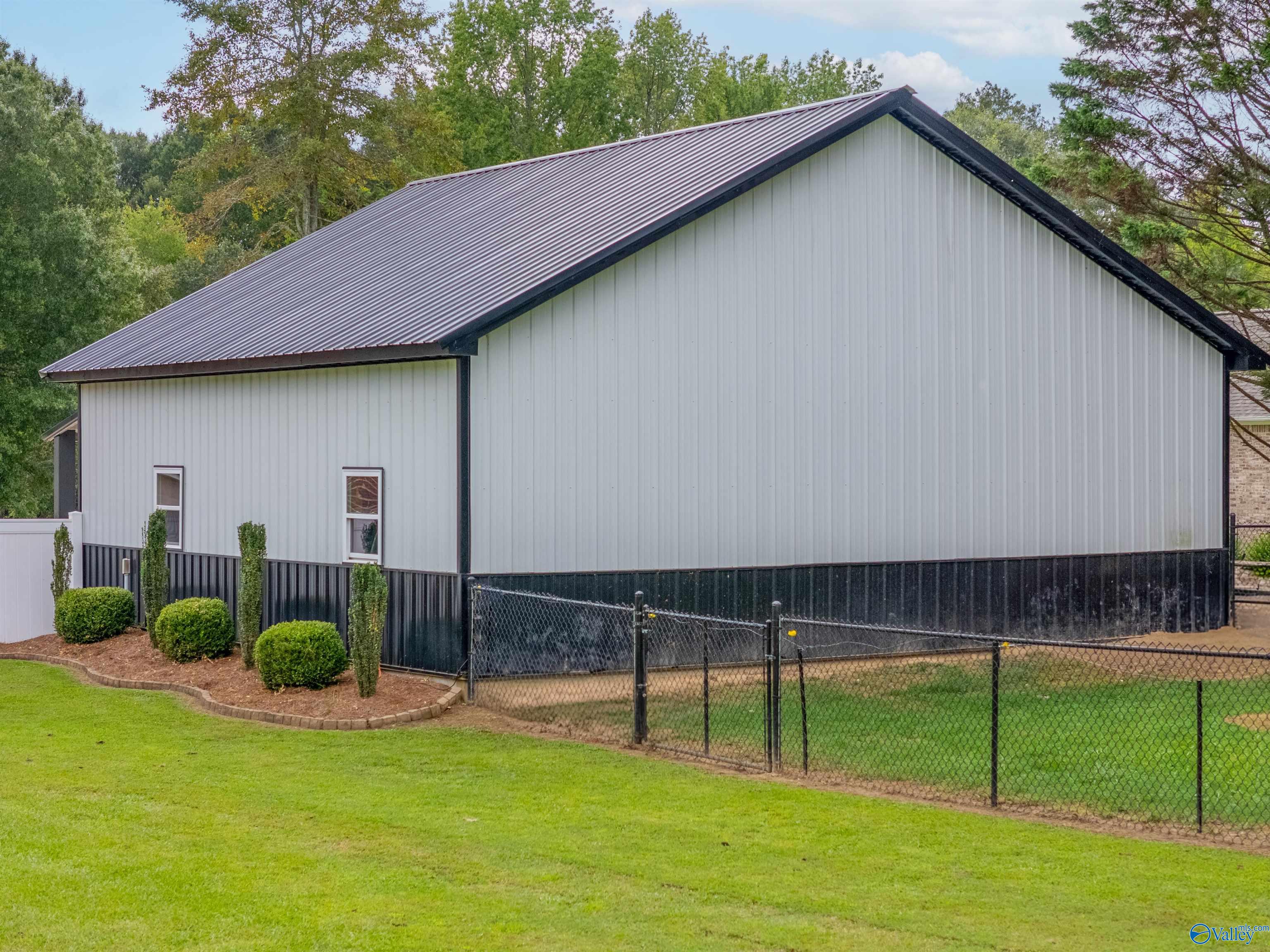 2225 Oak Drive