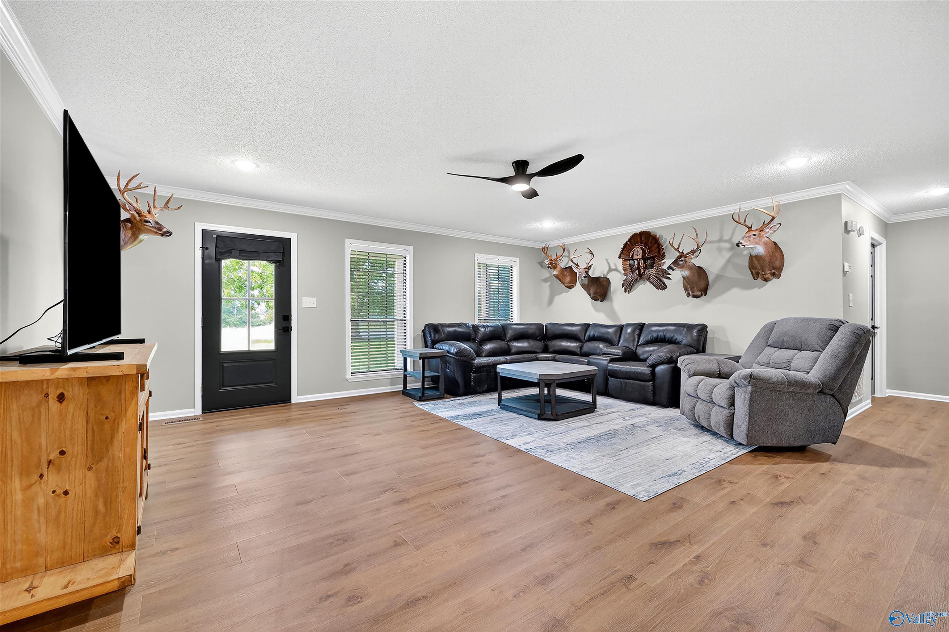 6016 Sardis Road