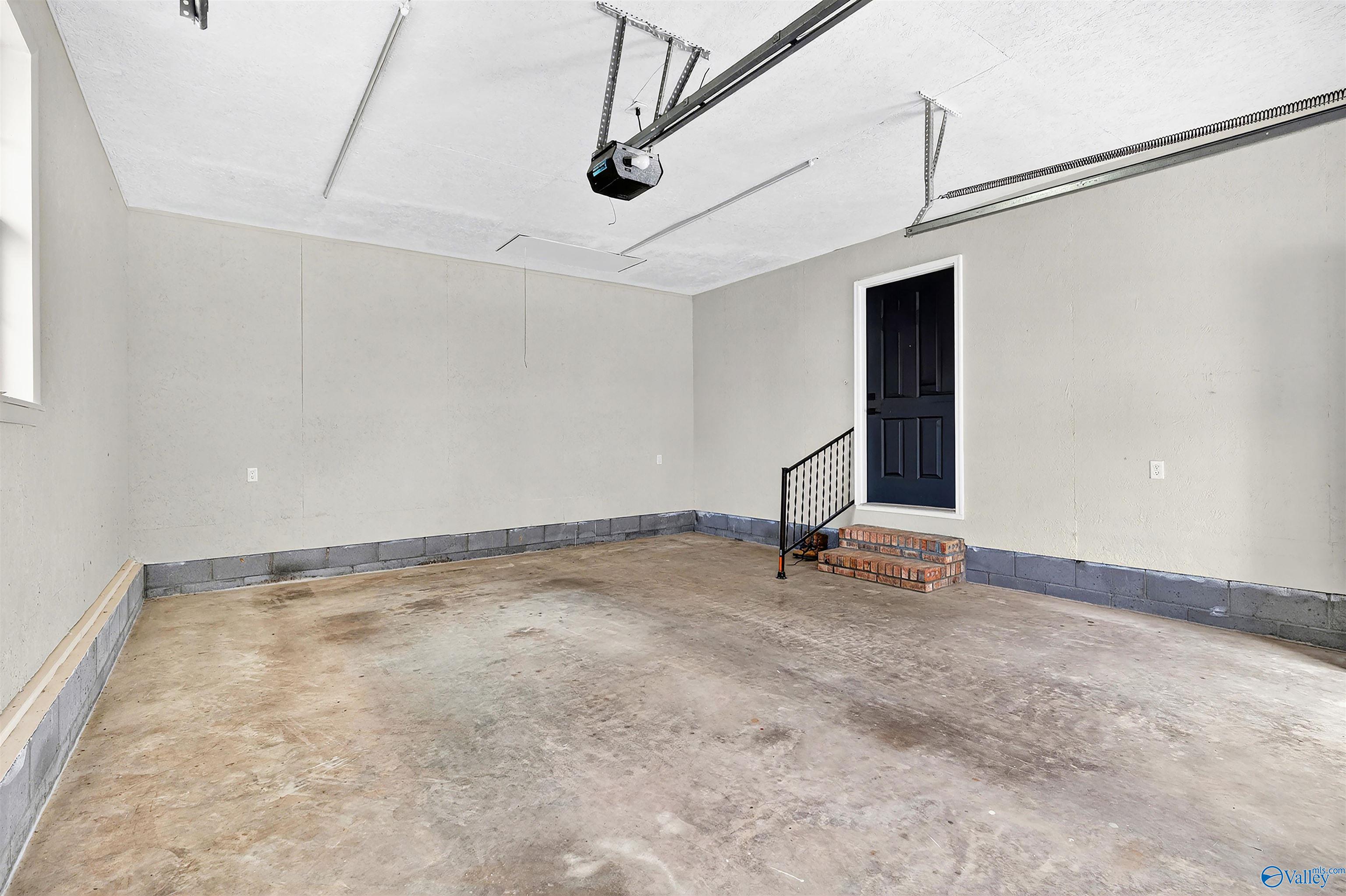 6016 Sardis Road