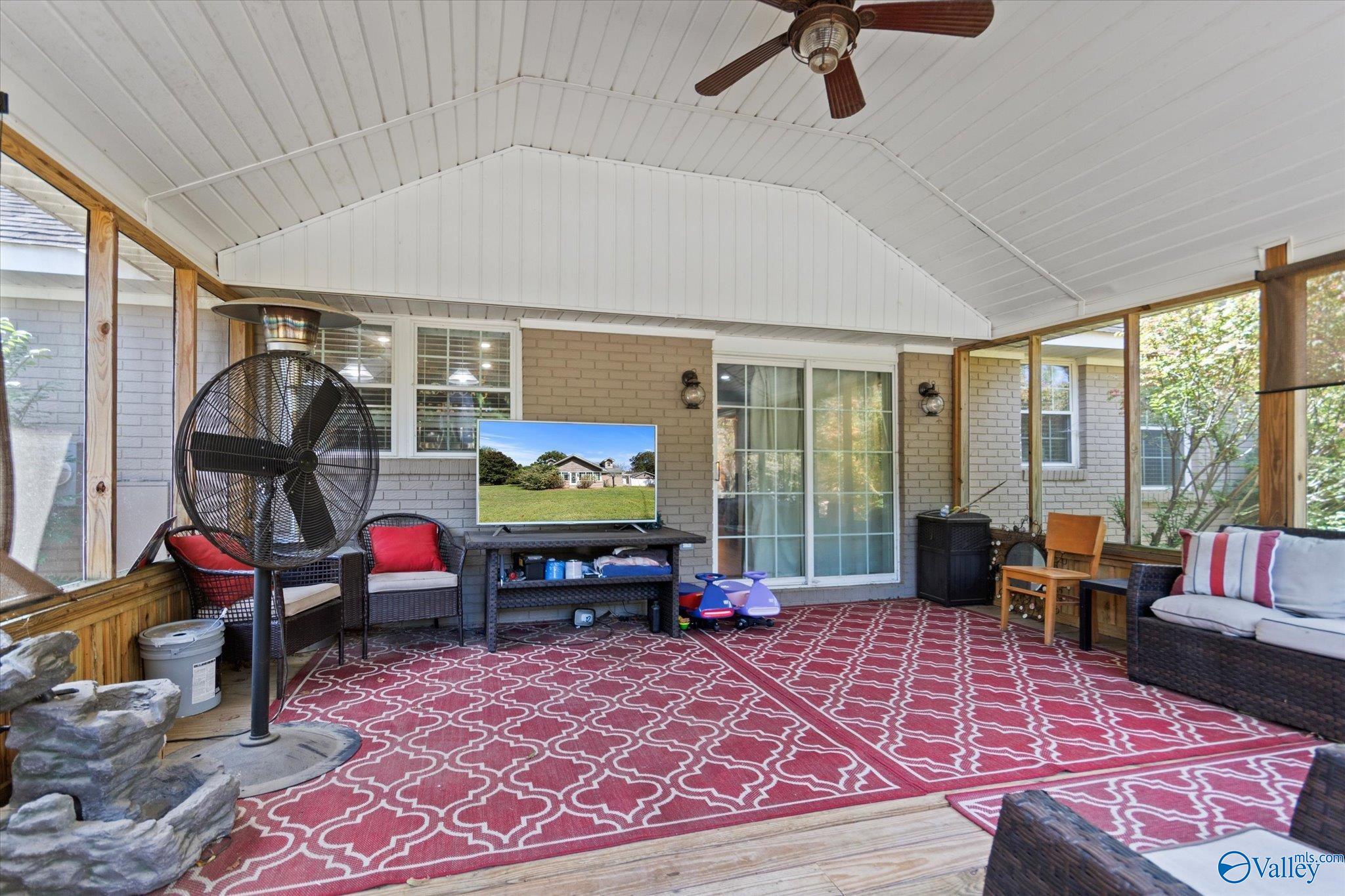 1249 Sardis Drive