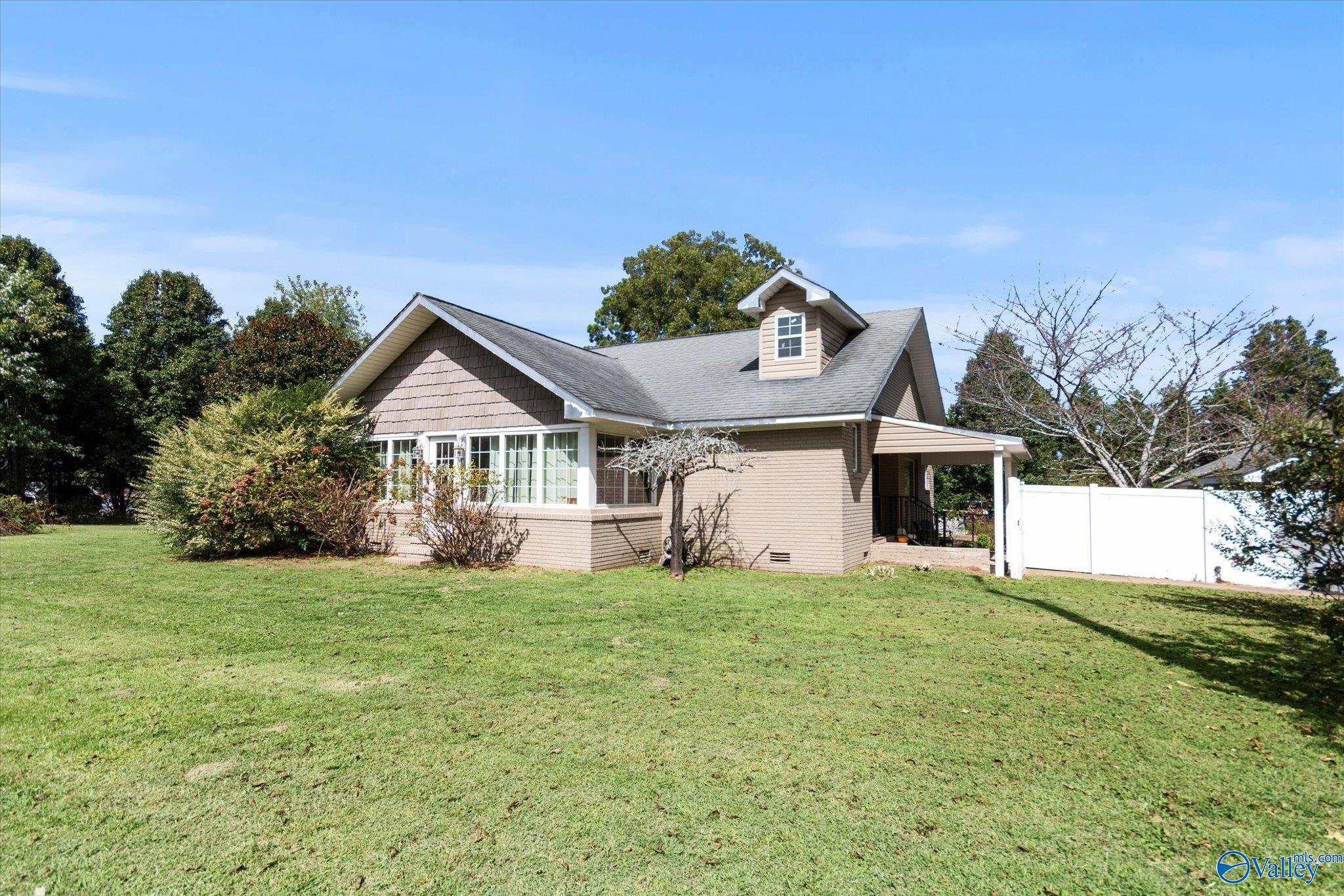 1249 Sardis Drive