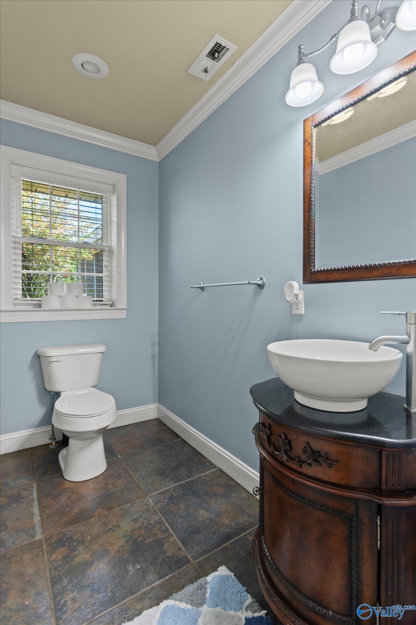 1249 Sardis Drive