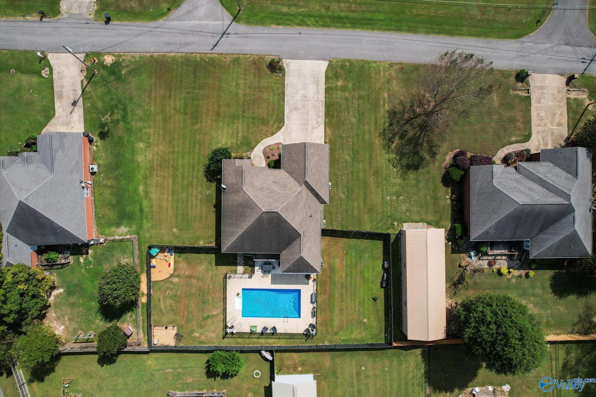 1580 Meadowlake Drive