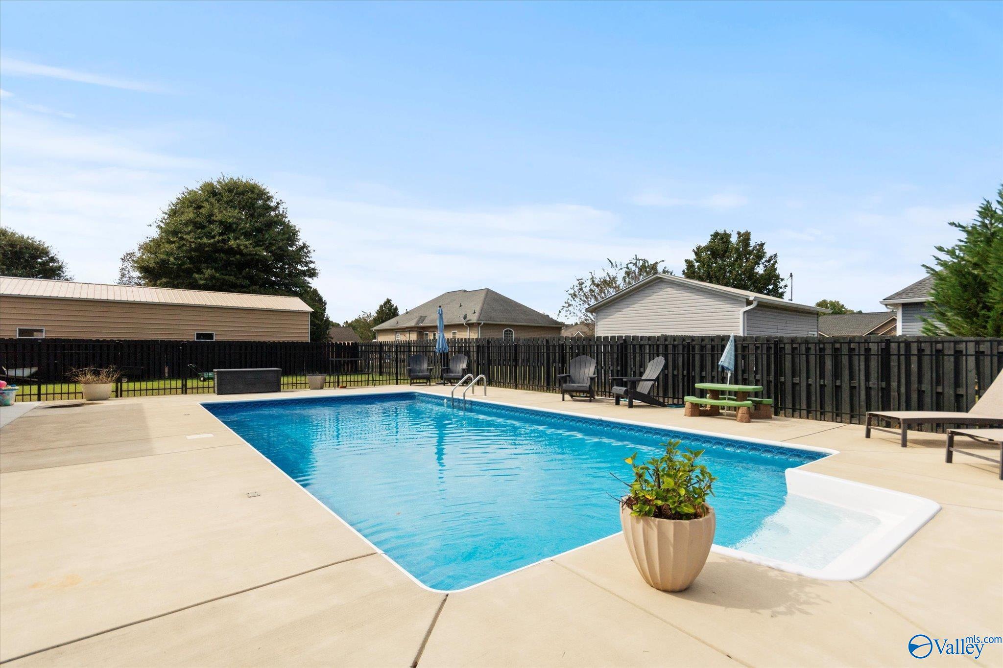 1580 Meadowlake Drive