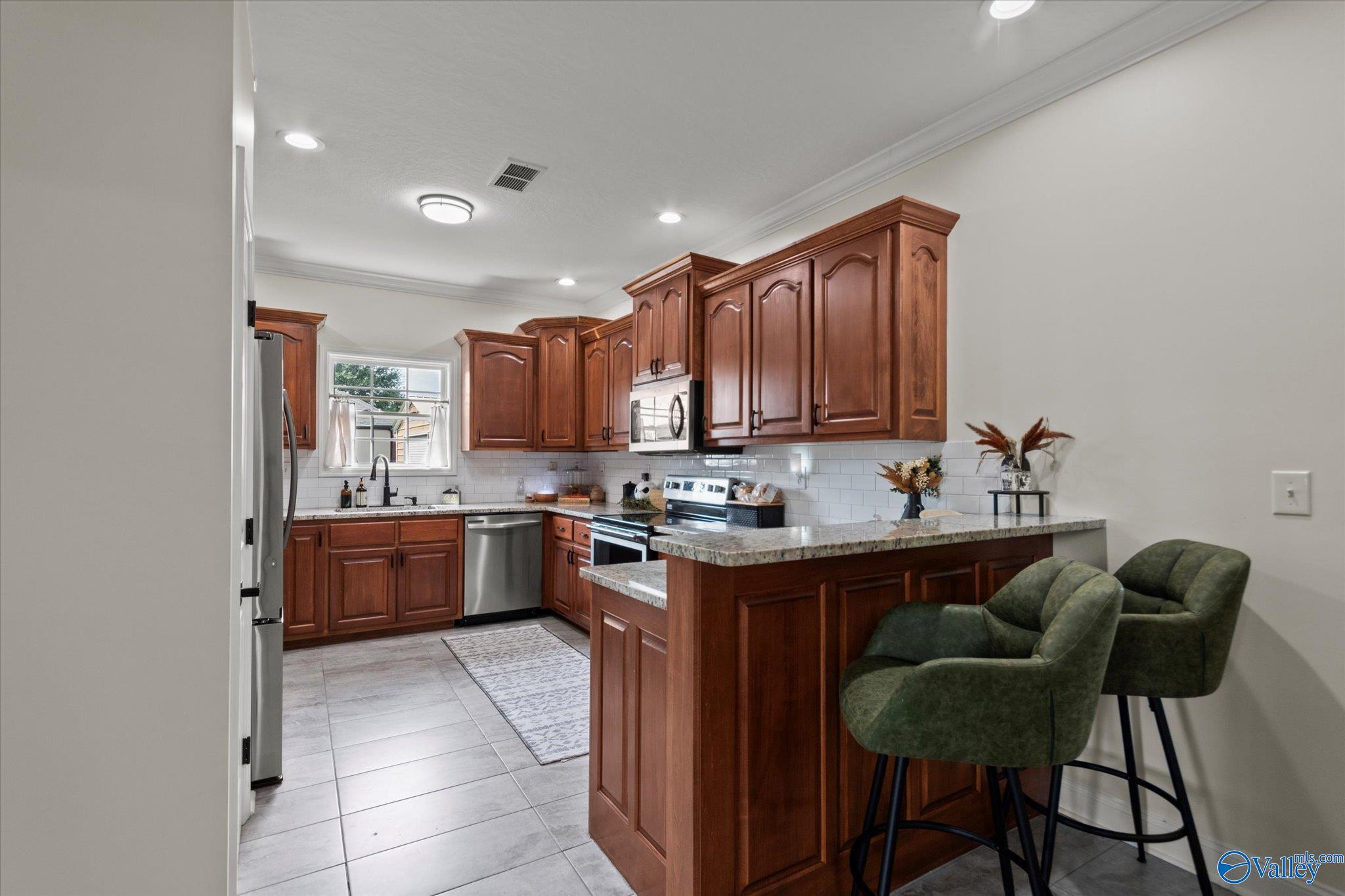 1580 Meadowlake Drive