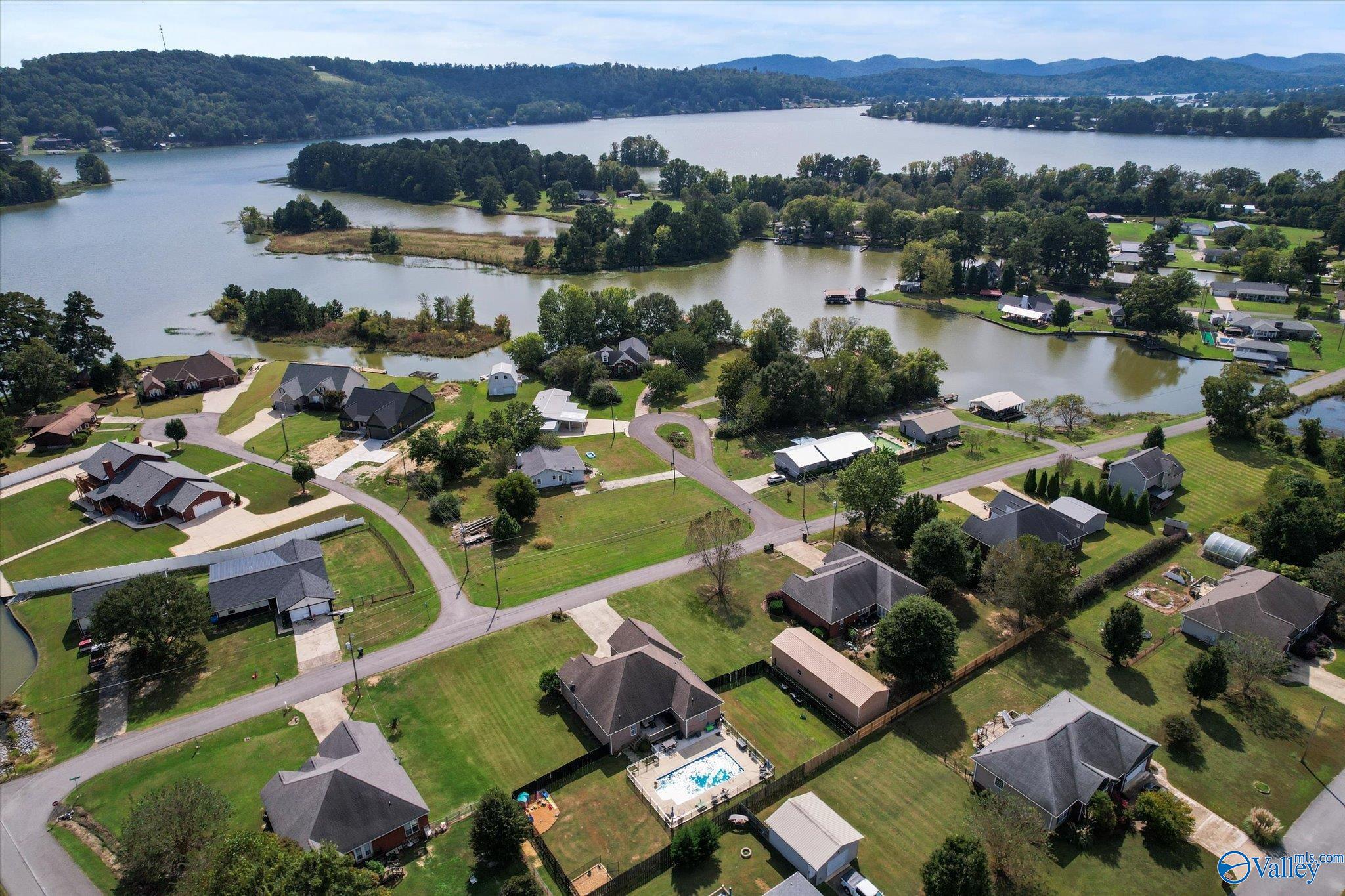 1580 Meadowlake Drive