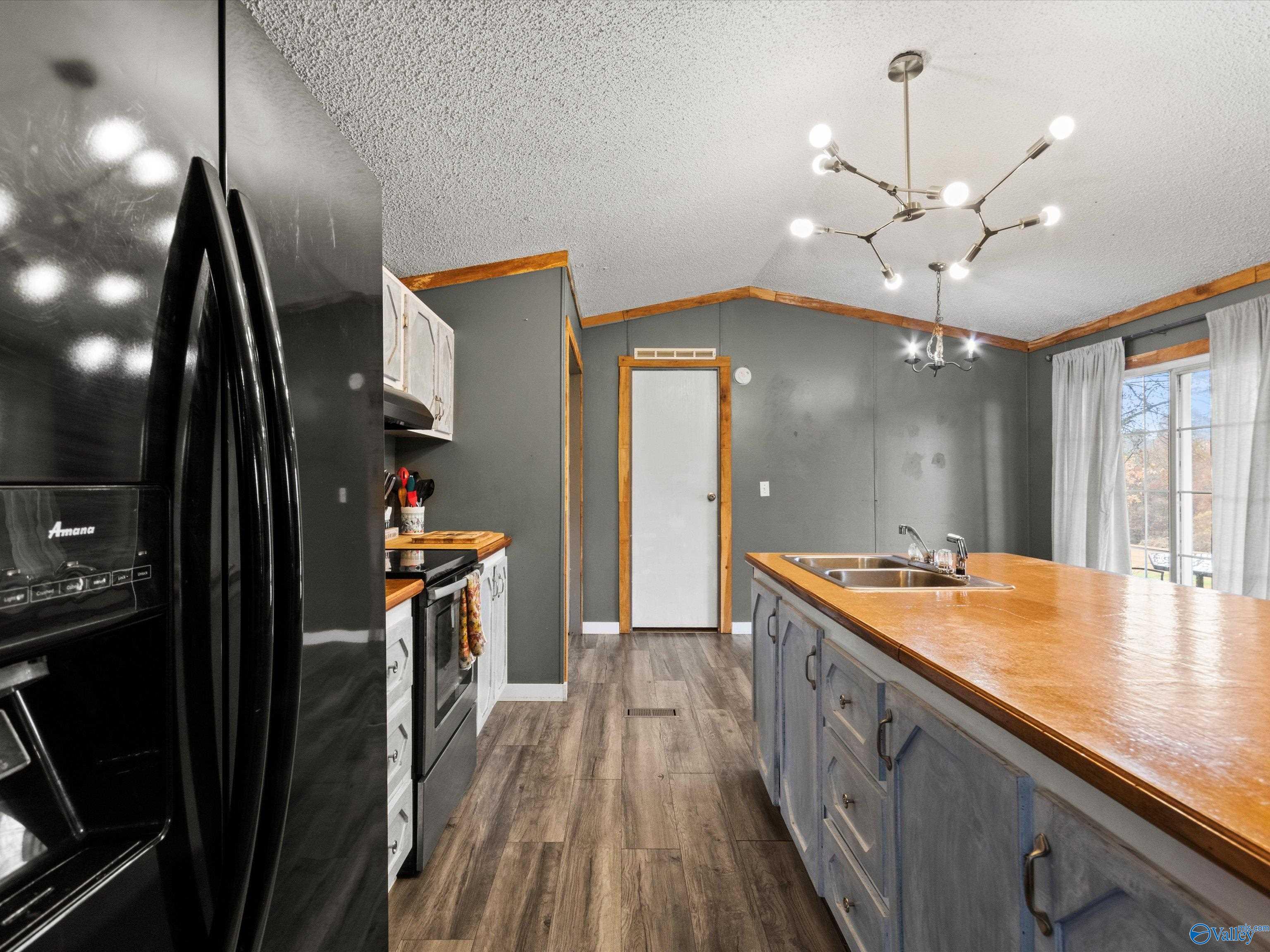 4685 Bluff Road