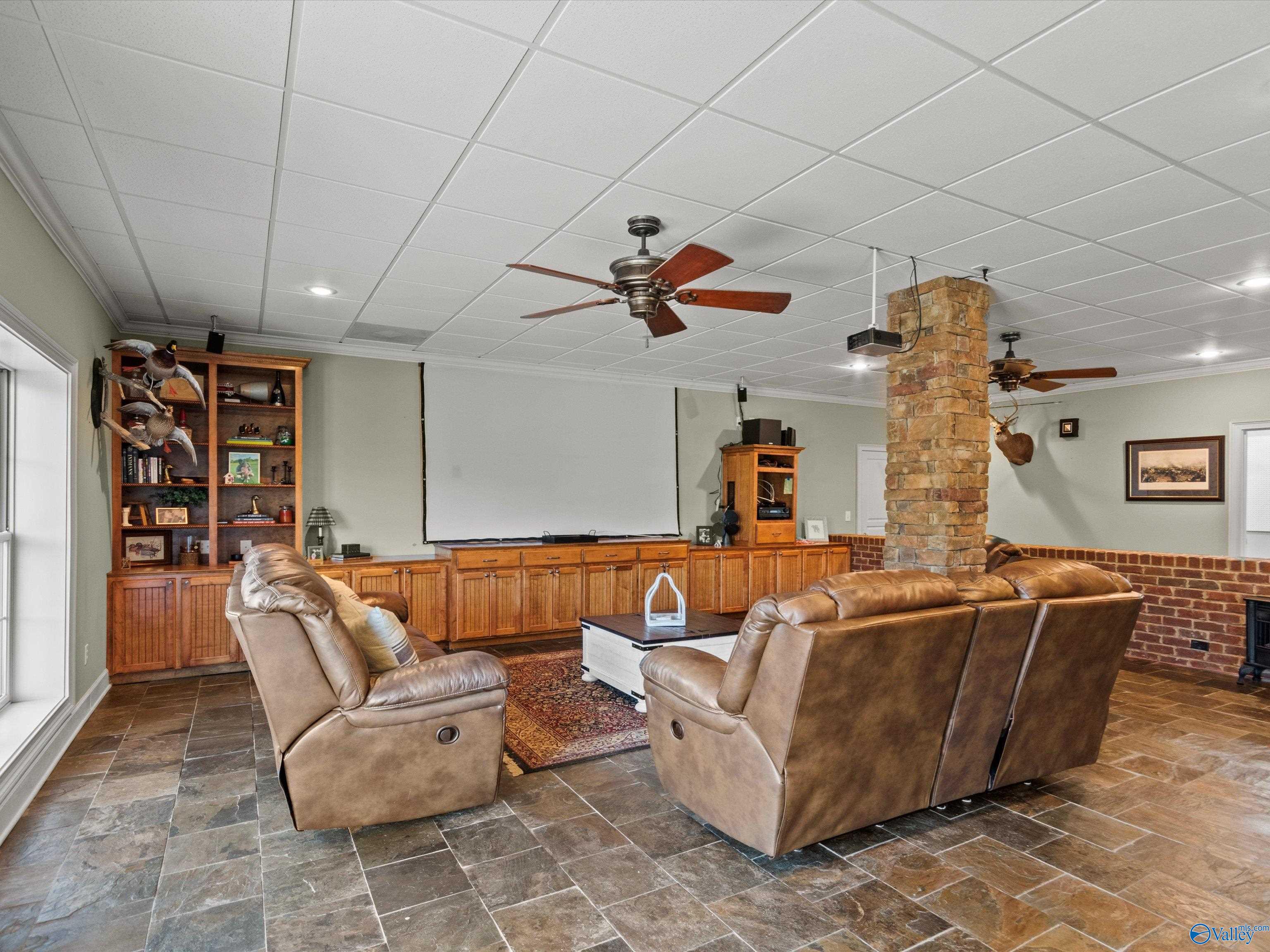 51 Thornhill Road